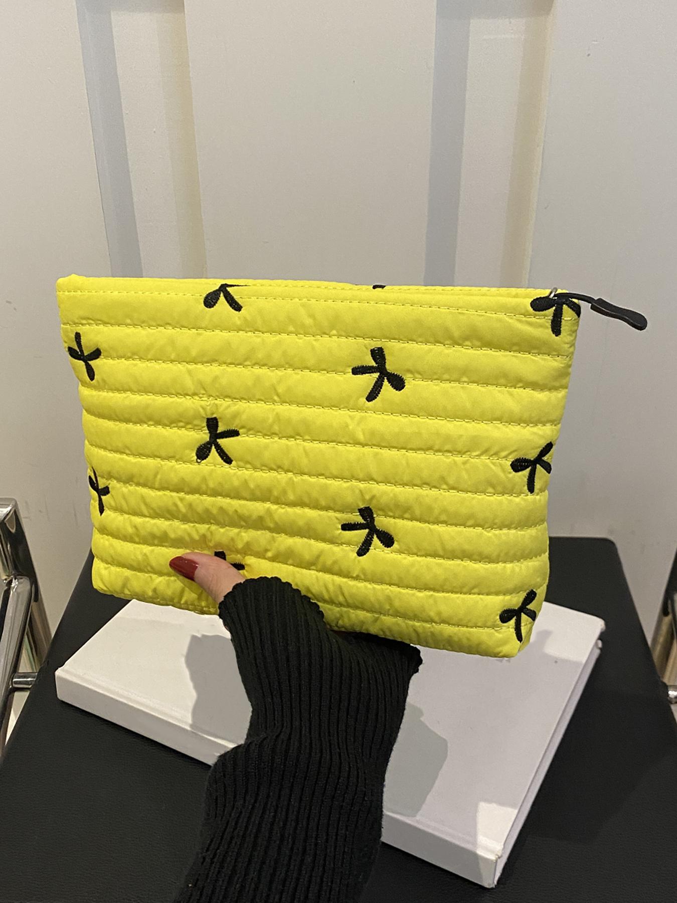 Solid color quilted design clutch bag, large capacity zipper travel storage bag, women's portable travel storage bag, back to school season, suitable for daily commuting and travel, school portable bag, Quilted Purse