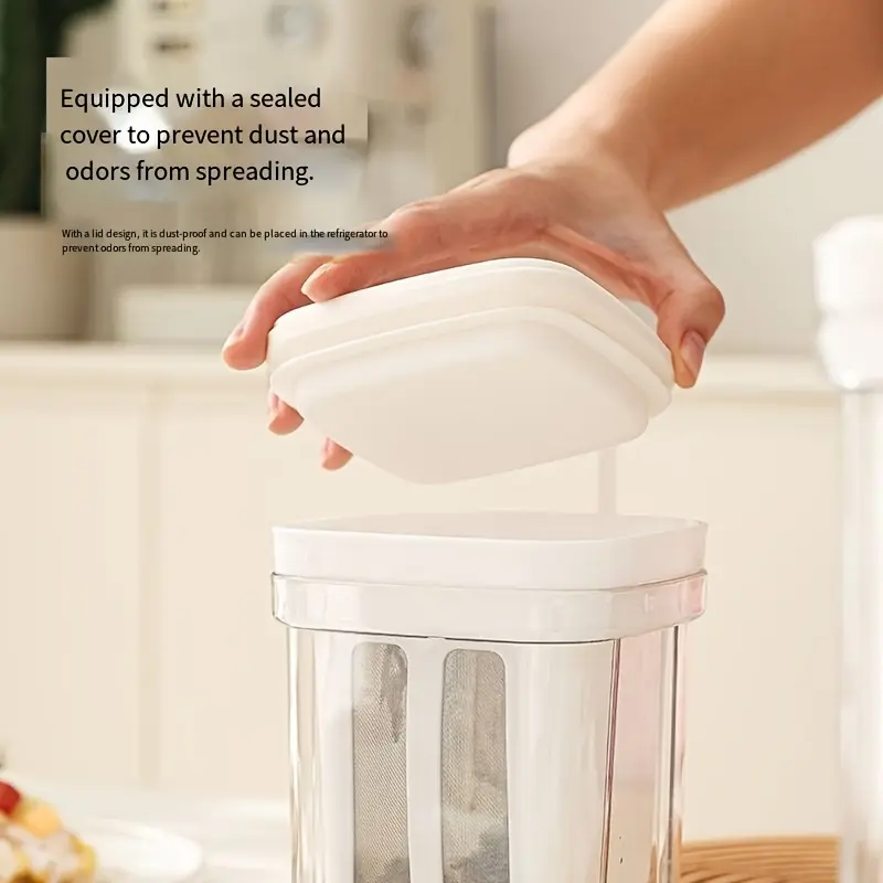 Two-size transparent airtight storage containers with filter accessories, suitable for homemade Greek yogurt to separate whey from yogurt