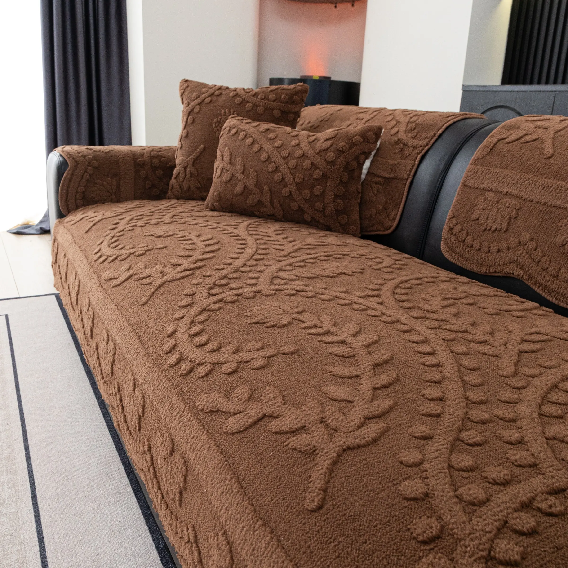Embossed Plush Sofa Cover, Thick Non-Slip Pet-Friendly Couch Protector, Couch Slipcover, Multi-Color Sofa Covers for 2–3-Seater Sofas in Living Room or Bedroom