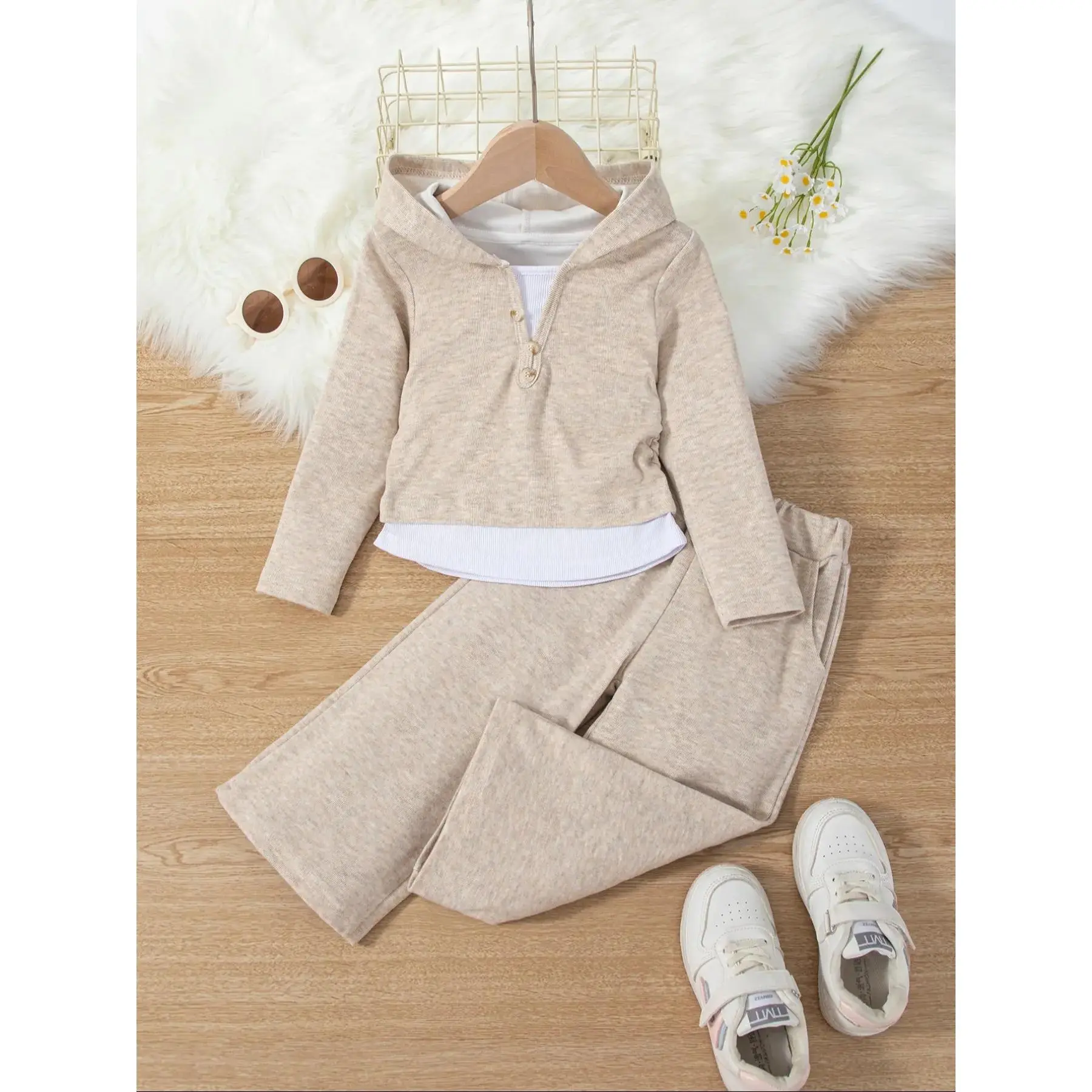 2-piece Spring/Autumn Girls' Fashion Hooded Set Sweatshirt Sets Cozy Casual Faux Two-Piece Long-Sleeved Top and Wide-Leg Trousers Adorable Baby Girl Pullover Sweatshirt and Trousers with Pockets Comfortable and Skin-Friendly Matching Set Clothes Kids