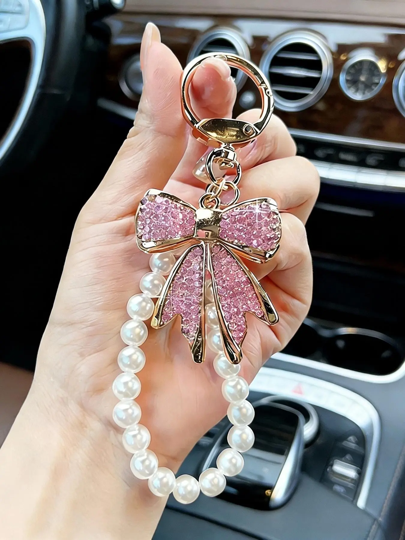 Personalized trendy stainless steel keychain, birthday celebration graduation blessing gift, stylish and simple design keychain pendant, can be hung on backpacks as a pendant or used as a personalized pendant for keychains