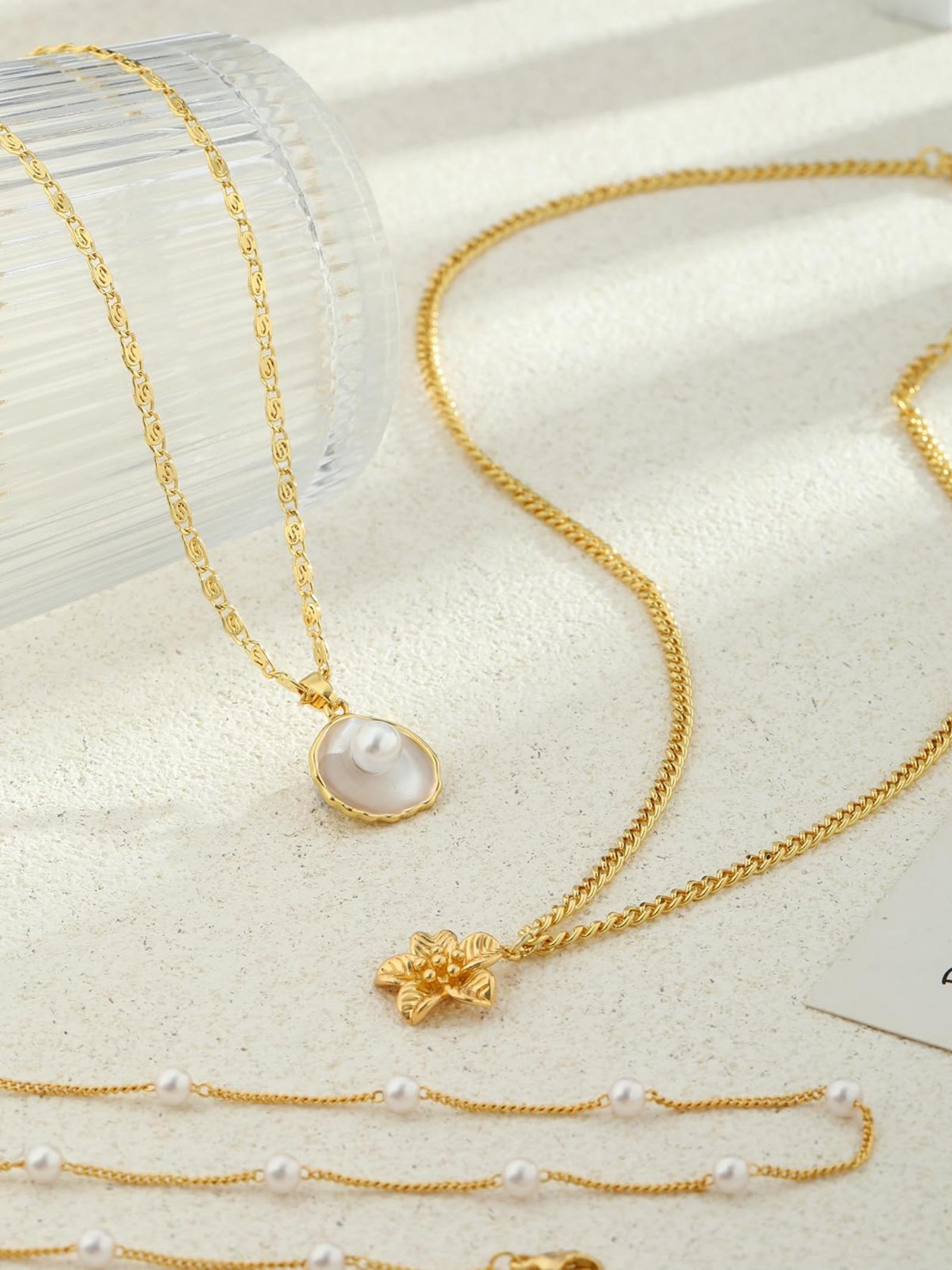 Hothty Gold Layered Charm Necklaces for Women, Dainty Stackable Simple Waterproof Choker Necklace Seashell Pearl Beach Necklaces Set Jewelry Gifts Pearl Chain Necklace