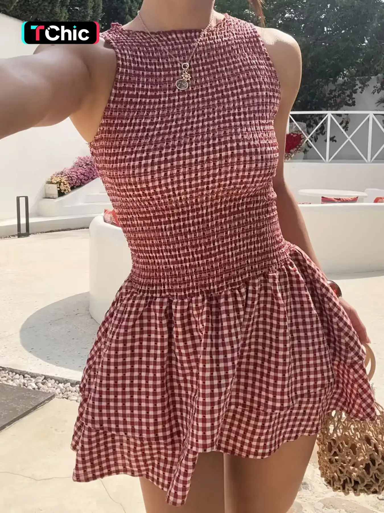 Women's Casual Sleeveless Plaid Checkered Mini Dress, Beach Dress, Spring Summer Fashion, Slim-Fitting Design, Perfect for Vacation & Daily Wear