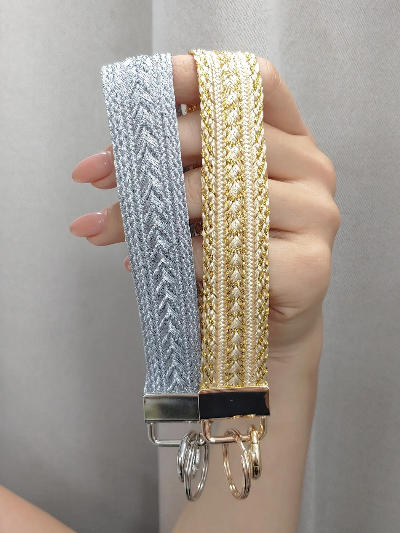 Zinc Alloy Keychain Strap, Elegant Silver Color Embroidered Wrist Lanyard, Casual Phone & Camera Holder, Girls' Soft Style Short Strap, Phone Wristlet, Cell Phone Lanyard