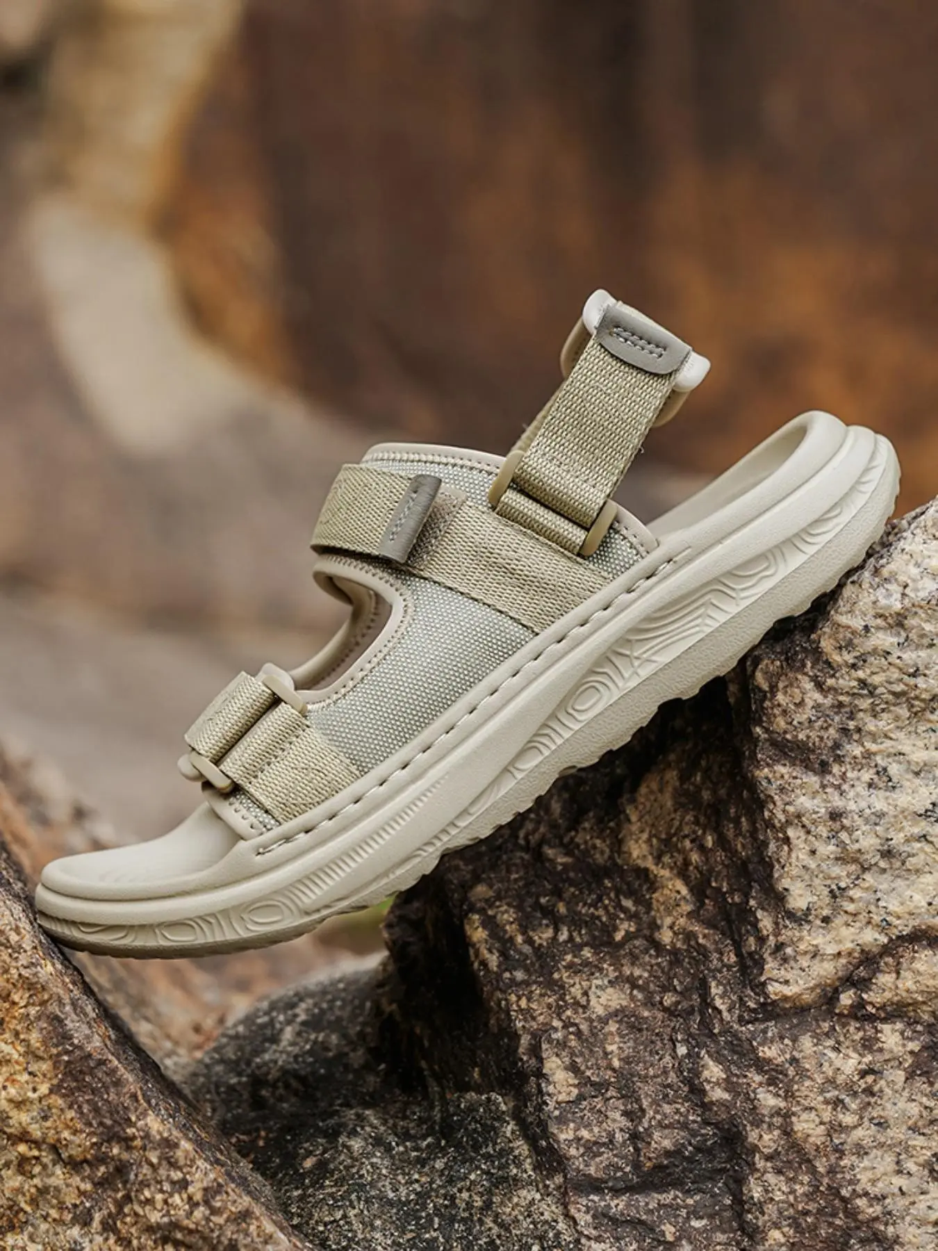 Men's Open-Toe Outdoor Sports Sandals, Adjustable Strap Anti-Slip Hiking Shoes, Lightweight Casual Beach Footwear, Comfortable All-Season Sneakers