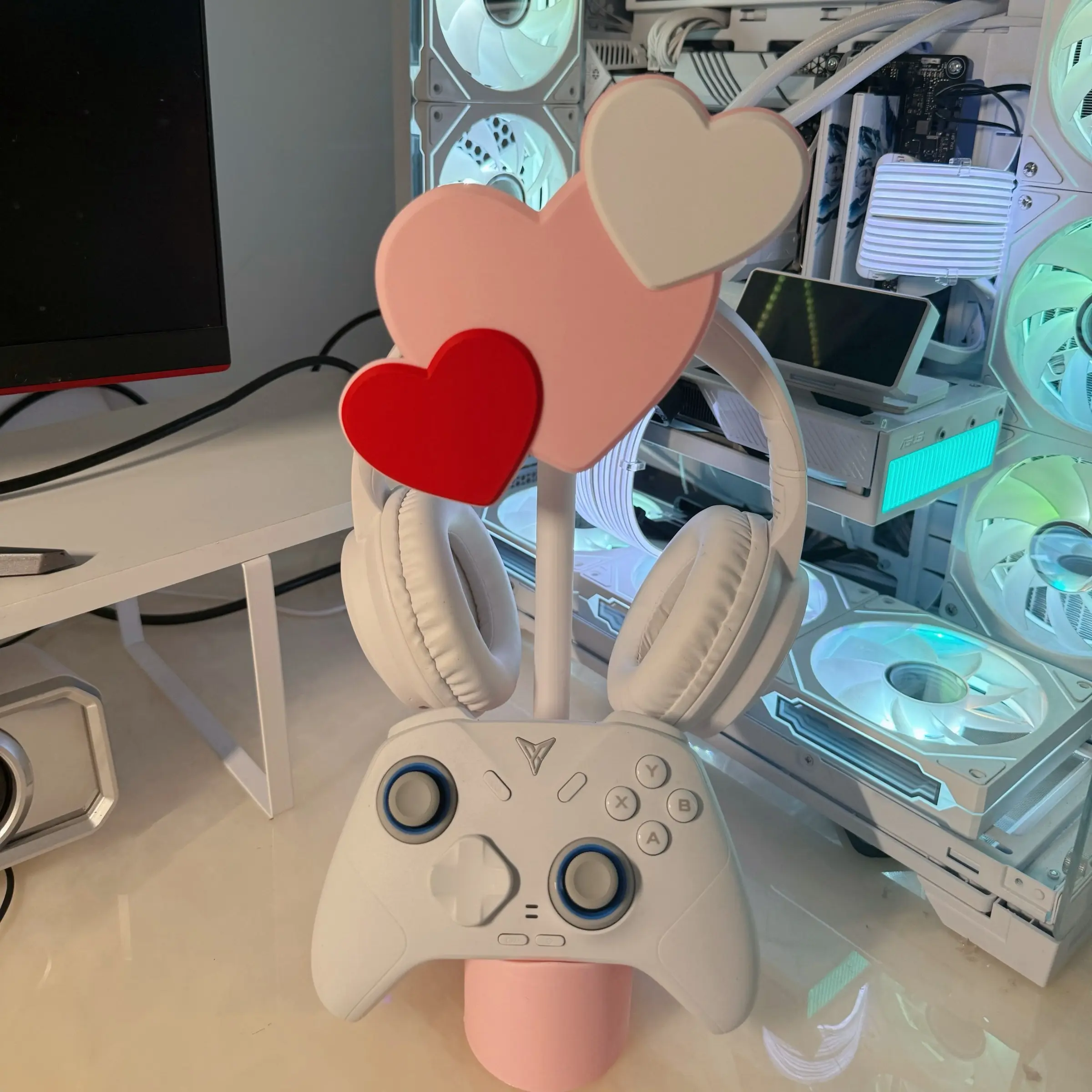Triple Red Pink White Heart Headphone Stand 2-in-1 Game Controller Holder with Cute Pink Base - 3D Printed Kawaii Gaming Desk Decor, Aesthetic PC Setup Accessory & Ultimate Girl Gamer Gift