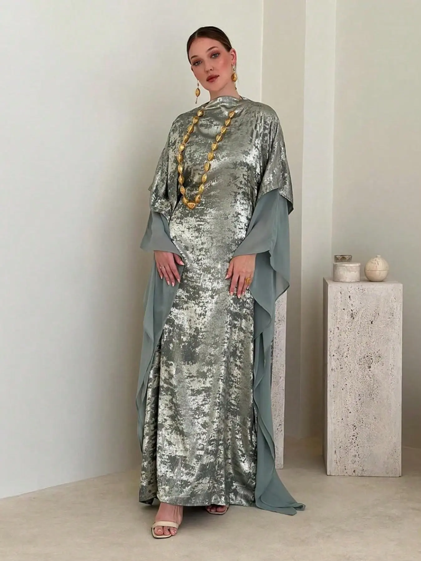 Metallic Gradient Gold Foil High Neck Robe Women, Dual Layer Chiffon Flutter Sleeve Luxury Formal Party Dress, Elegant Evening Gown for All Seasons
