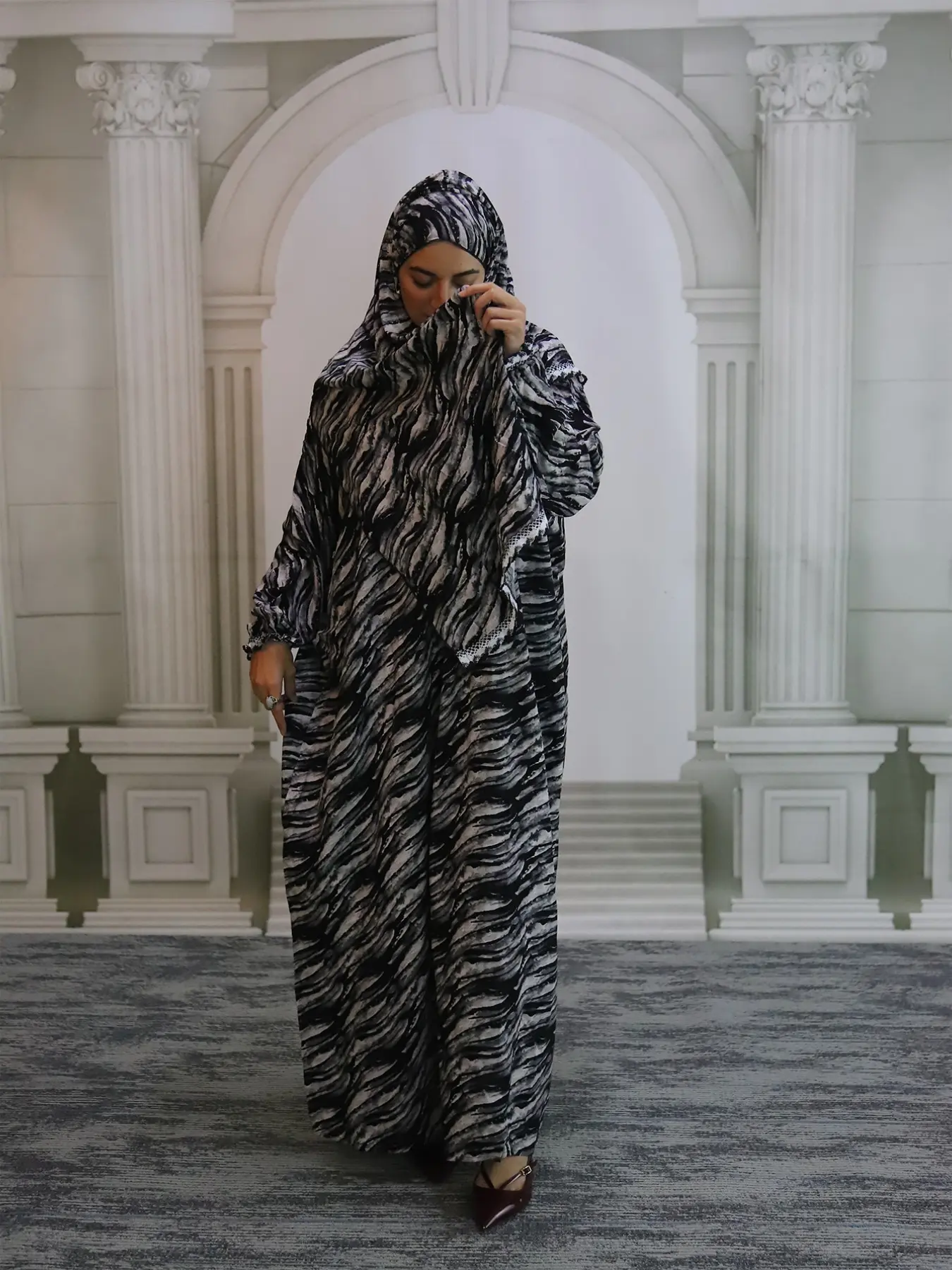 Middle Eastern Women's High-End Elegant Lace Scarf Prayer Dress, Fashion Printed Long Dress, Modest Loose-Fitting Long Sleeve Dress