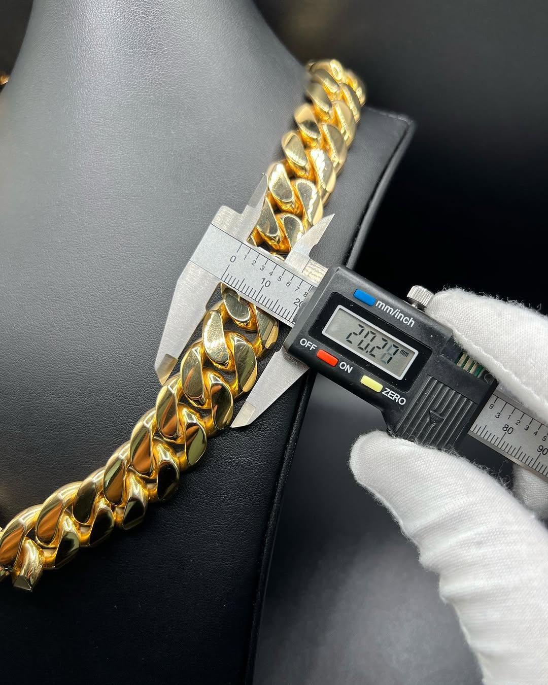 14K/18K/24K Gold Vacuum Plated Stainless Steel Chain & Copper Deployment Clasp Miami Cuban Link Chain Italy Mexico & Micro Inspired Unisex Hip Hop 8-22mm Bracelet for Men & Women Jewelry,Daily Wear,Casual Fashion,Gift Idea,Chicano Style,Weighty Feel