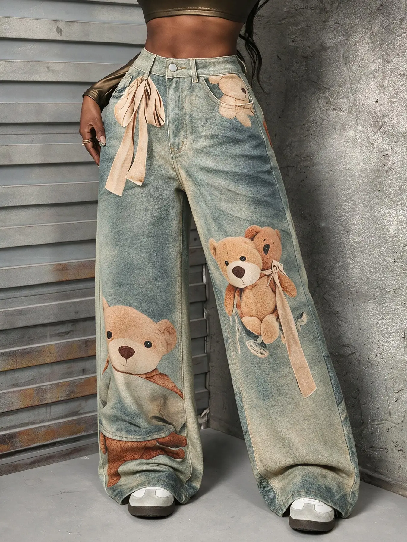 Y2K Aesthetic Bear Print Baggy Jeans – Vintage Wash Wide Leg Denim with Cute Teddy Graphic for Streetwear & Festival Outfits (Excluding belts and accessories)