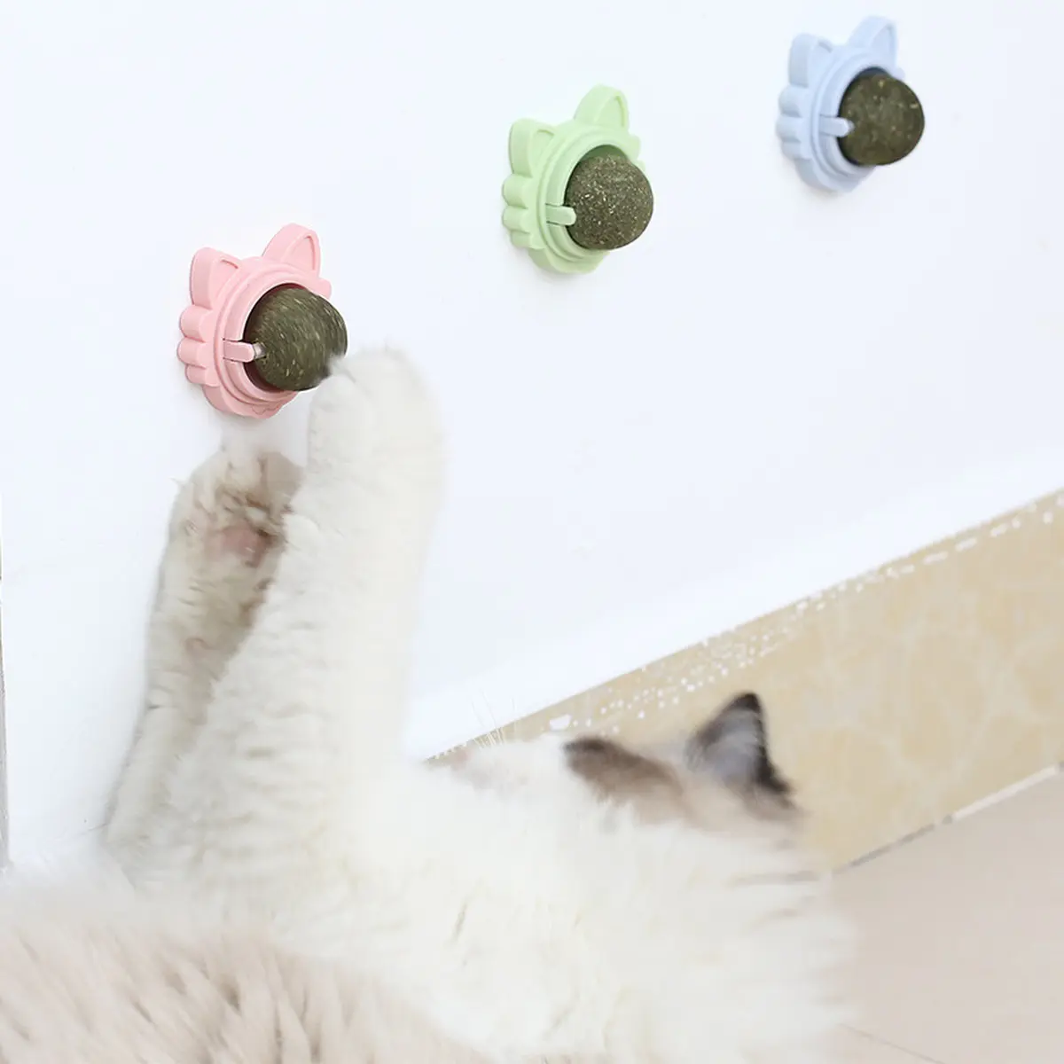 Rotatable Wall Catnip Lick Ball Cat Molar Self Entertainment Toy