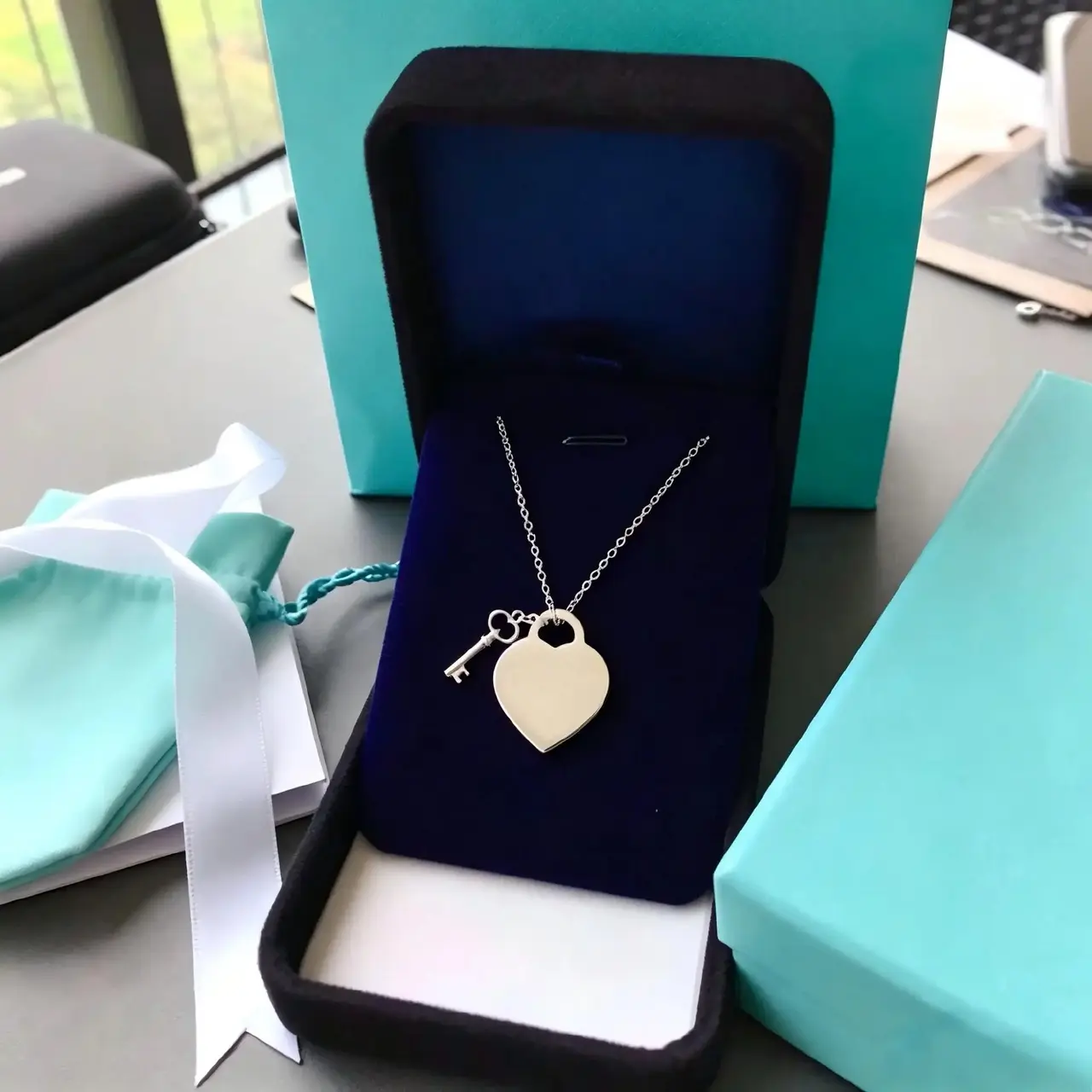 Versatile Heart Pendant Necklace Chain Jewelry,Key Pendant Necklace for Women Fresh Heart Fashion Versatile Collarbone Chain Niche Design Neck Jewelry