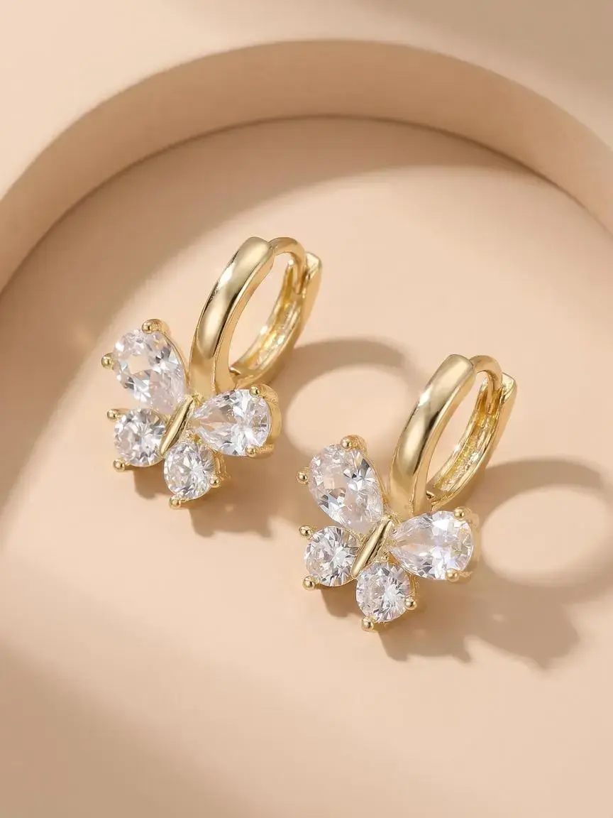 Fashion Butterfly Pendant Earrings with Rhinestones, Versatile Daily Wear Studs, Brilliant Stud Earrings, Stylish Jewelry for All Occasions, Fashionable Accessories