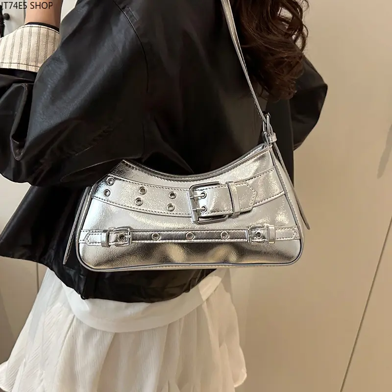 Retro Rivet Shoulder Bag for Women, Compact Locomotive Shape Underarm Bag with Textured Finish for Daily Outings, Rivet Detail, Solid Texture