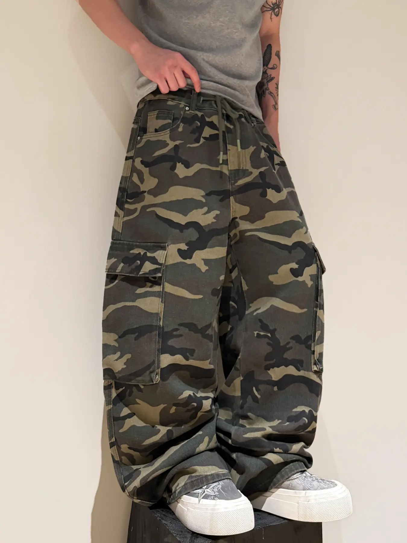 Men's Army Camouflage Loose-Fit Oversized Jeans, Multi-Pocket Workwear Pants, Street Style Drawstring Wide Leg Long Pants, Y2K Hip-Hop Casual Wear