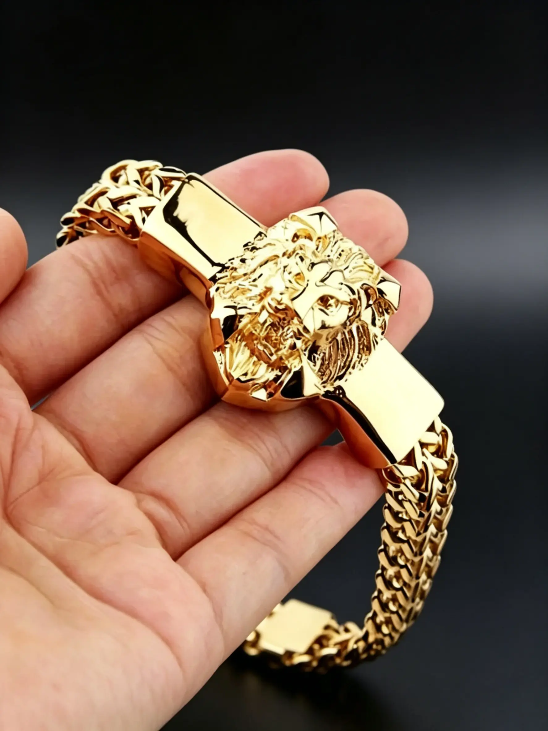 Lion Head Cuban Link Bracelet for Men Tarnish Free Hypoallergenic Stainless Steel 18K Gold Silver Plated Waterproof Punk Hip Hop Biker Wrist Jewelry Gift