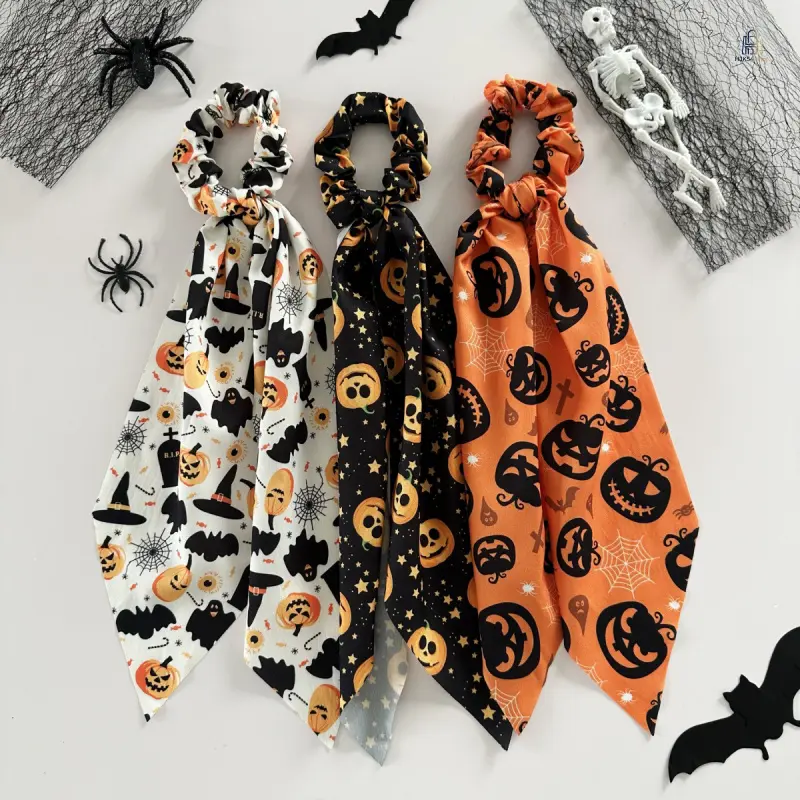 Halloween Satin Scrunchies, Funny Pumpkin Printed Hair Ties, Long Streamer Hair Bands, Trendy Women Elastic Hair Accessories for Ponytail Holiday Daily Styling