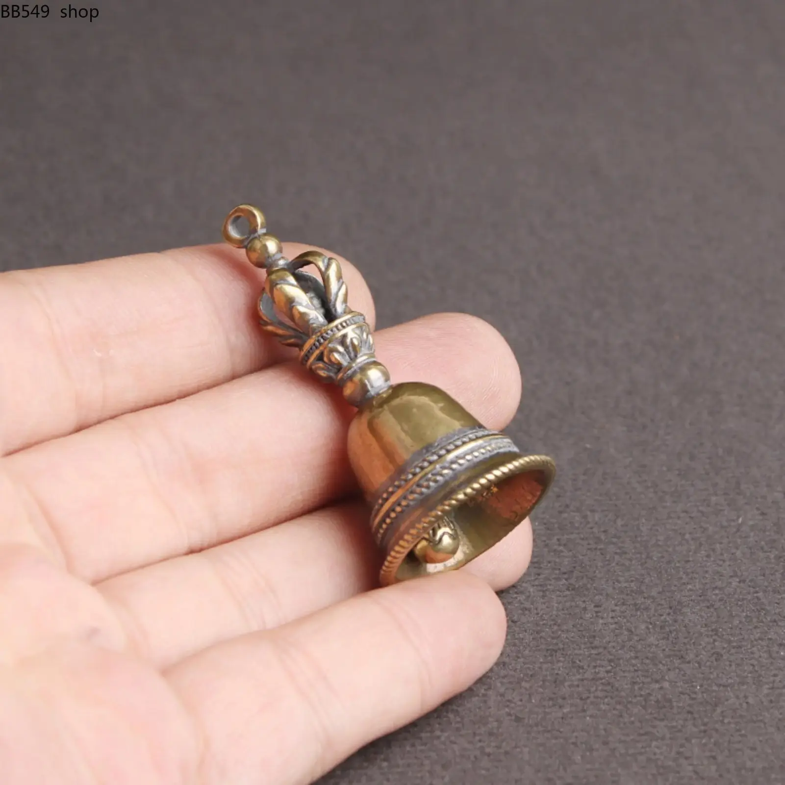 1/2 pcs Vintage Mini Brass Exorcism Bell Pendant, Home Decoration, Decorative Accessory, Vintage Mini Copper Ornament with Crisp Sound, Buddhist Five-tip Demon-subduing Bell Waist-hanging Keychain, Unique, Charm