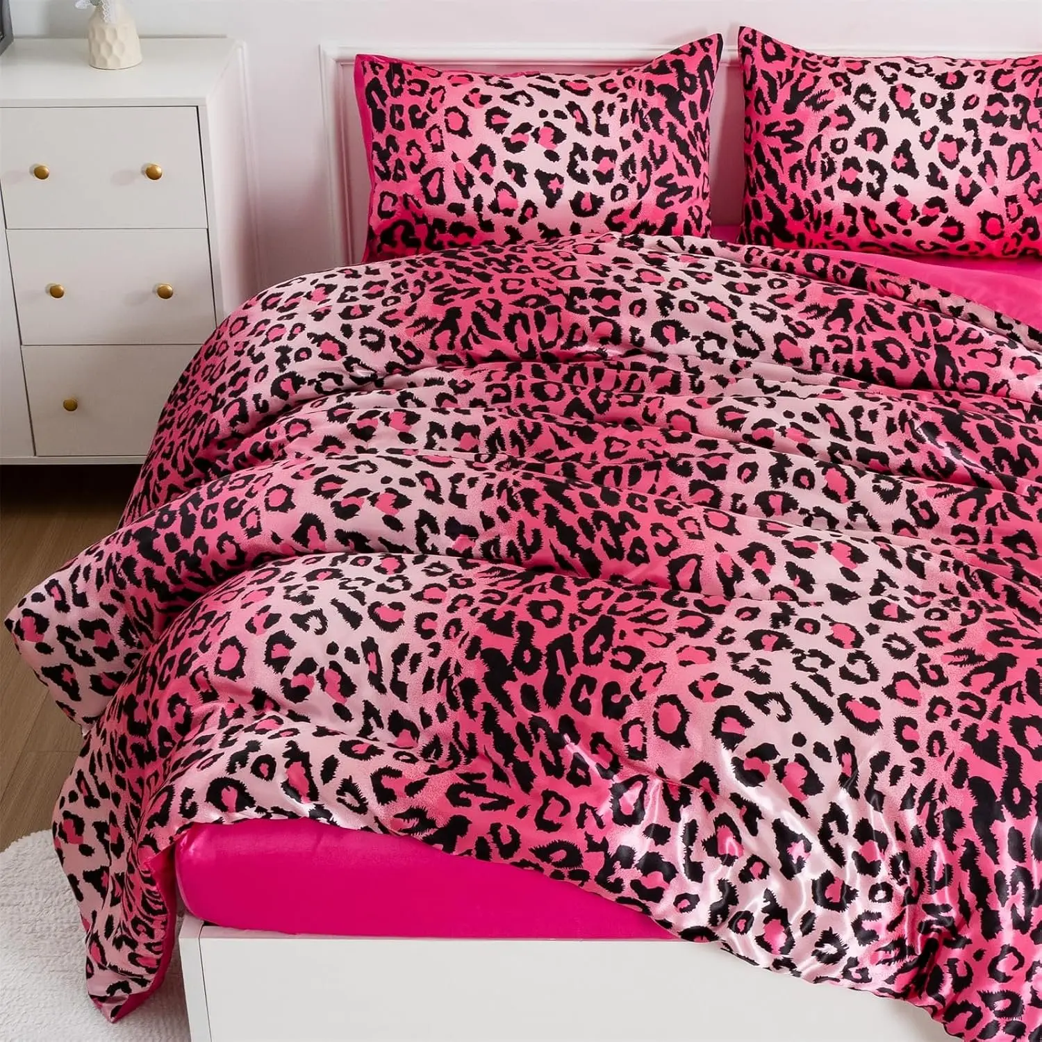 Leoprd Printed,Stin Silky Bedding Comforter Set  | ll Seson Silky Quilt Bedding Sets , Luxury Ultr Soft,Mchine Wshble,Light Weight, Room Decor