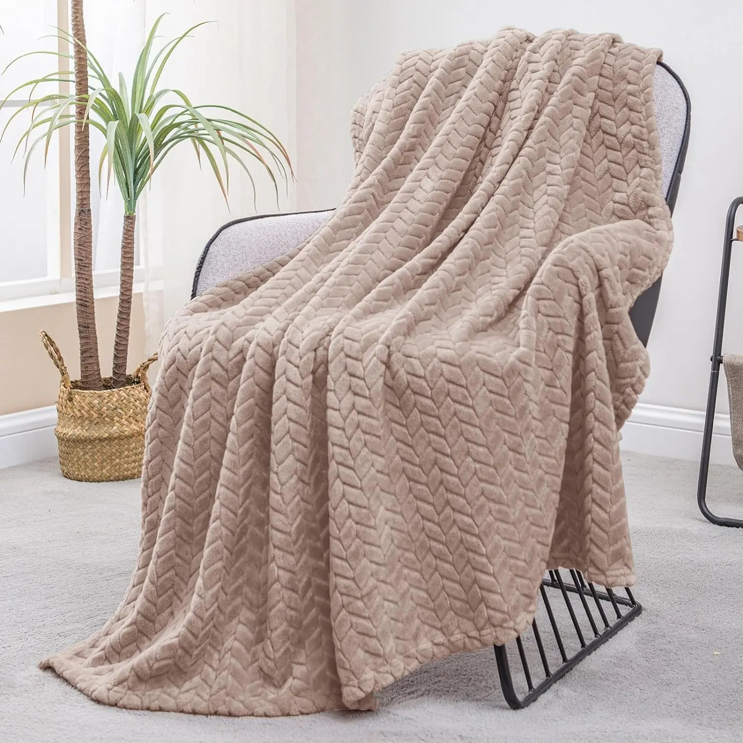 3D Wheat Ear Jacquard Flannel Fleece Throw Blanket, Super Silky Fuzzy Plush Lightweight Cozy All Season Decorative Sofa Bed Blanket, Versatile Home Bedding Throw for Couch Chair Bedroom Travel, Perfect Holiday Housewarming Gift for Family Friends
