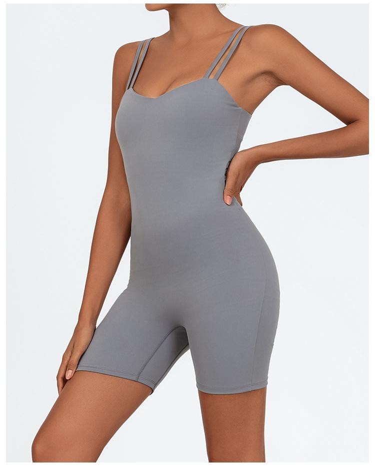 Women's low-cut sexy yoga jumpsuit, breathable and quick-drying, with a beautiful back and cross-strap design to lift the buttocks, suitable for running, yoga, and fitness