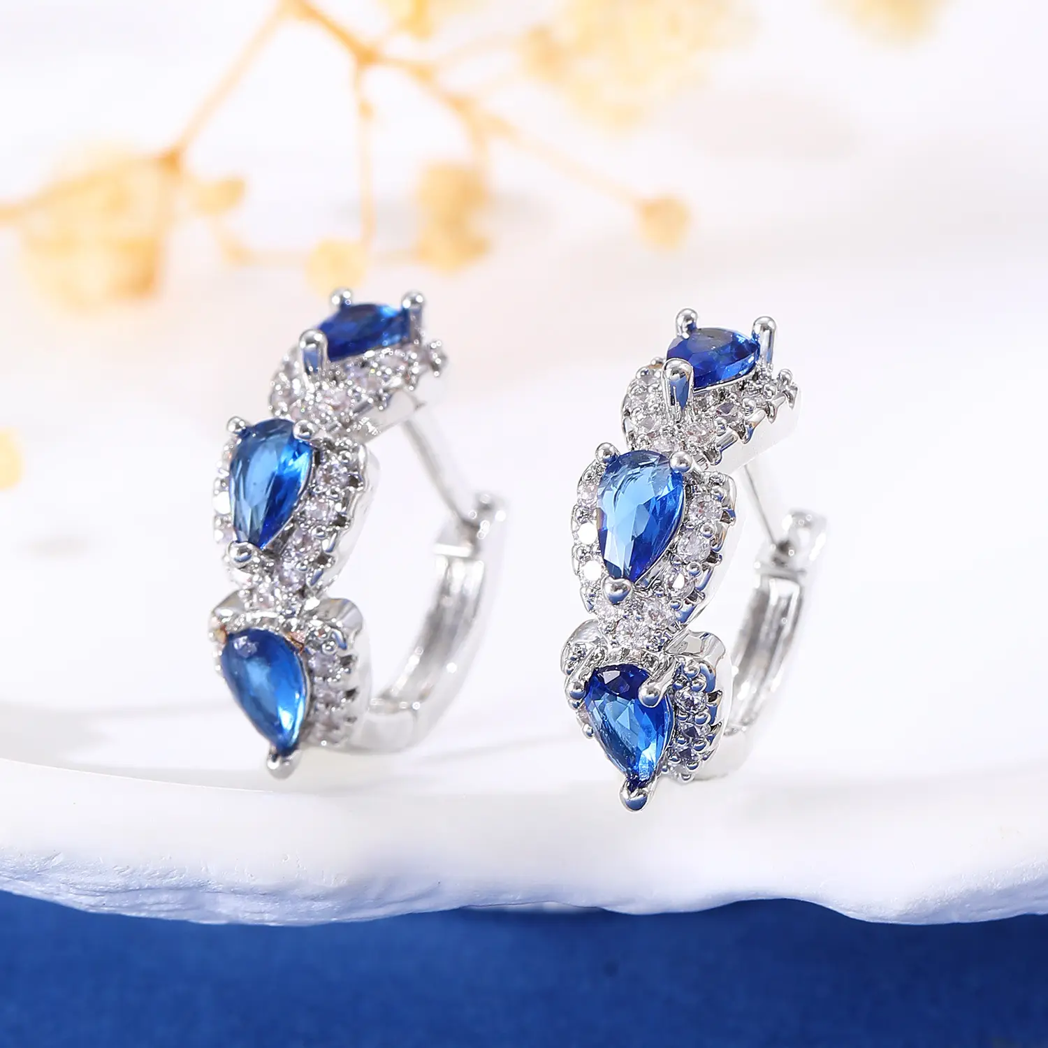 Retro Water Drop Dangle Earrings for Women, Elegant Copper with Blue Sapphire & Zircon, Light Luxury for Daily Wear & Engagement, Single Pair, Zircon Stones