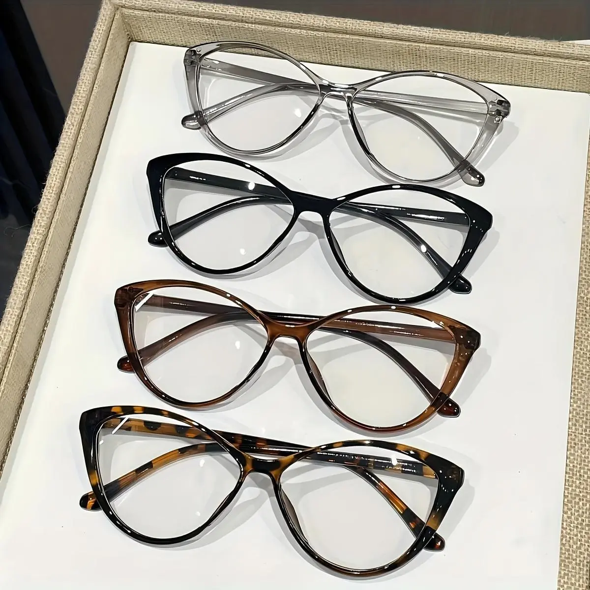 Ergonomic Lightweight Plastic Tortoiseshell Upswept Cat-Eye Non-Prescription Clear-Tint Eyewear Frames - Single Pair, Eyewear Fashion Essential for Daily Outings & Special Events, Versatile Outfit Matching
