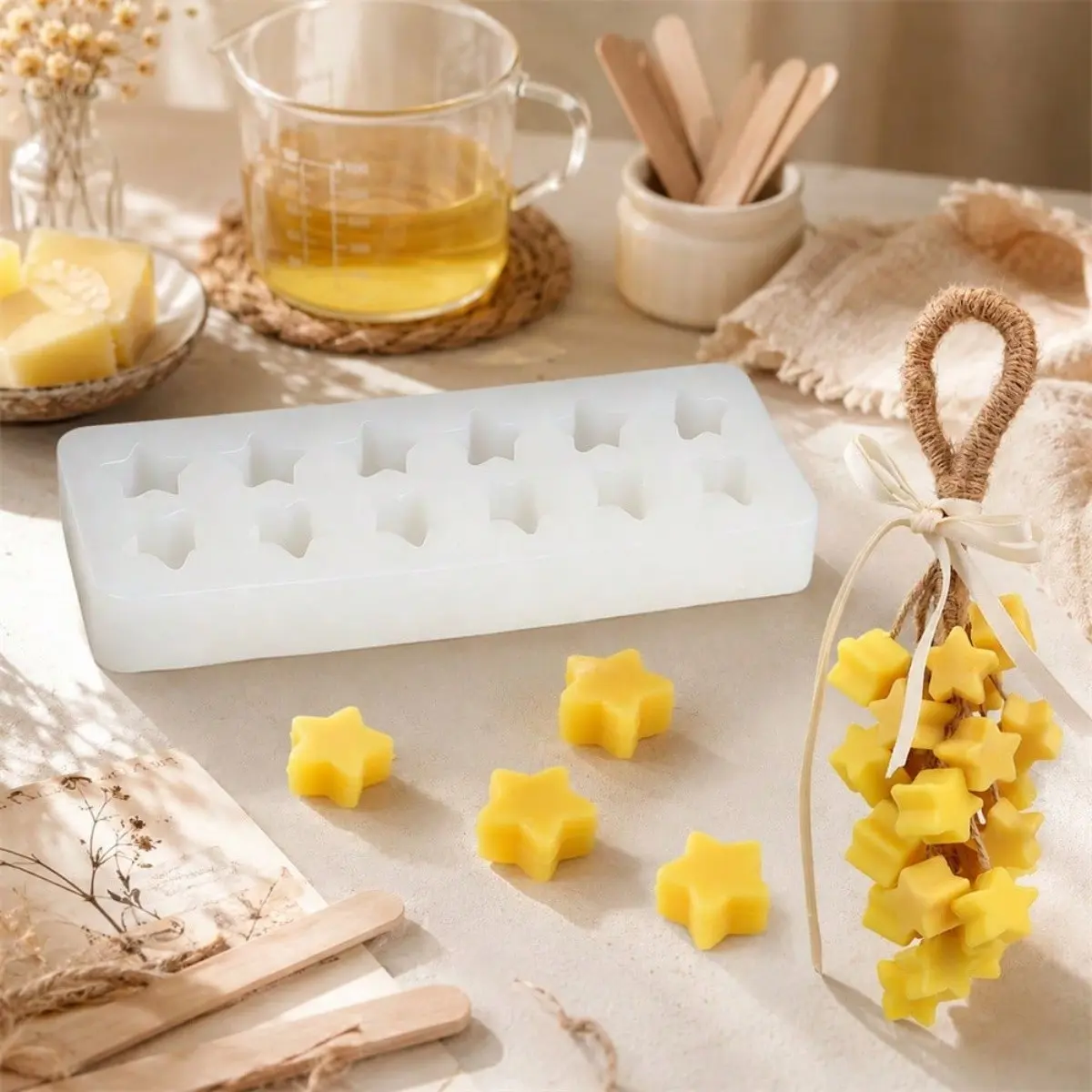 1PC 12-Cavity Mini Star Silicone Mold for Candle Making Wax Melts Pentagram Handmade Soap Scented Hanging Ornaments DIY Holiday Home Decor Craft Supplies Silicone Soap Molds
