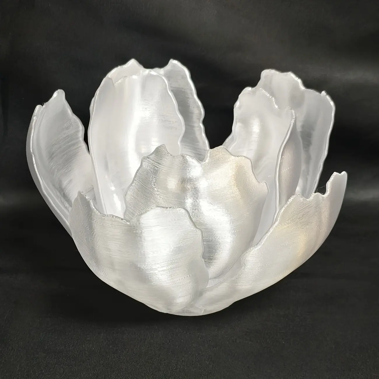 1pc Vintage 3D-Printed White Petal Lampshade, Floral Lampshade, Stylish Home Art Decorative Lampshade, Replacement Wall Lampshade, Ceiling Light Shade, Pendant Light, Table Lampshade, Lighting Accessories, Light Covers, Suitable for Living Room