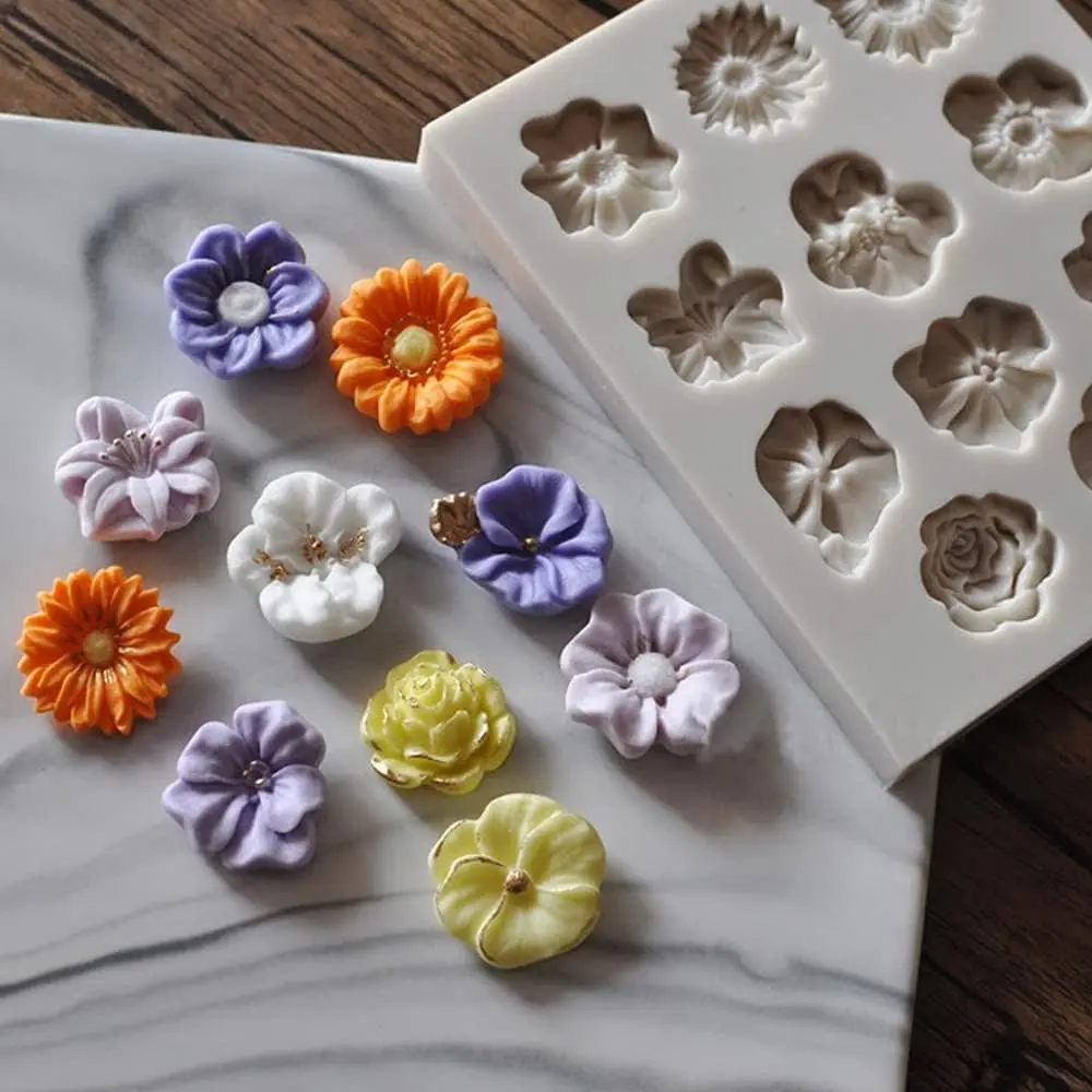 3D Sunflower & Rose Shape Silicone Mold - Home Supplies Diy Decoration Tool for Cake Diy, Chocolates (Random Color, Ideal for Sunflower Rose Flowers Projects)