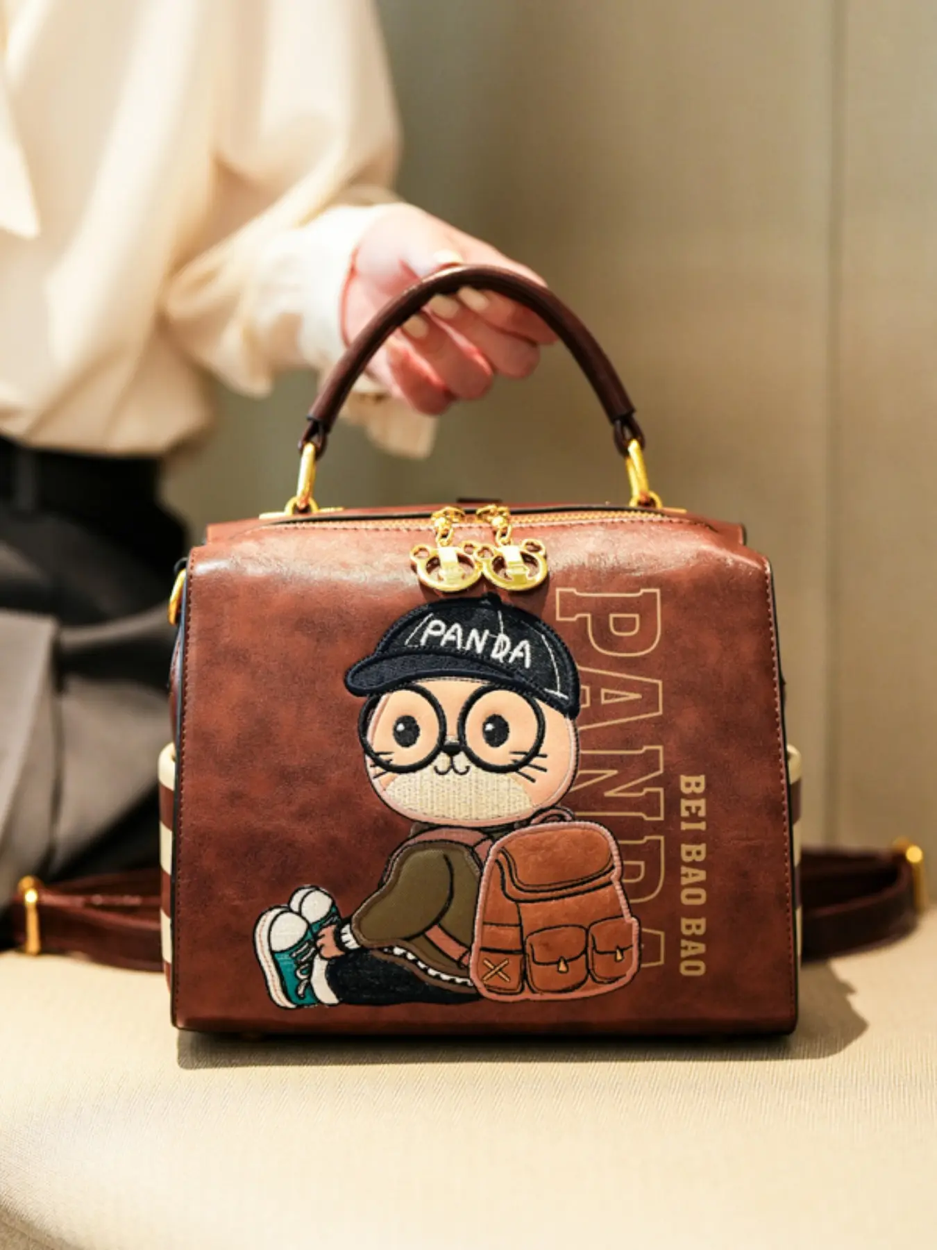 Fashion Cartoon Bear Crossbody Bag, Vintage Large Capacity Handbag, Commuter Versatile Casual Backpack for Women, Crossbody Handbags, Fashionable Crossbody Bag