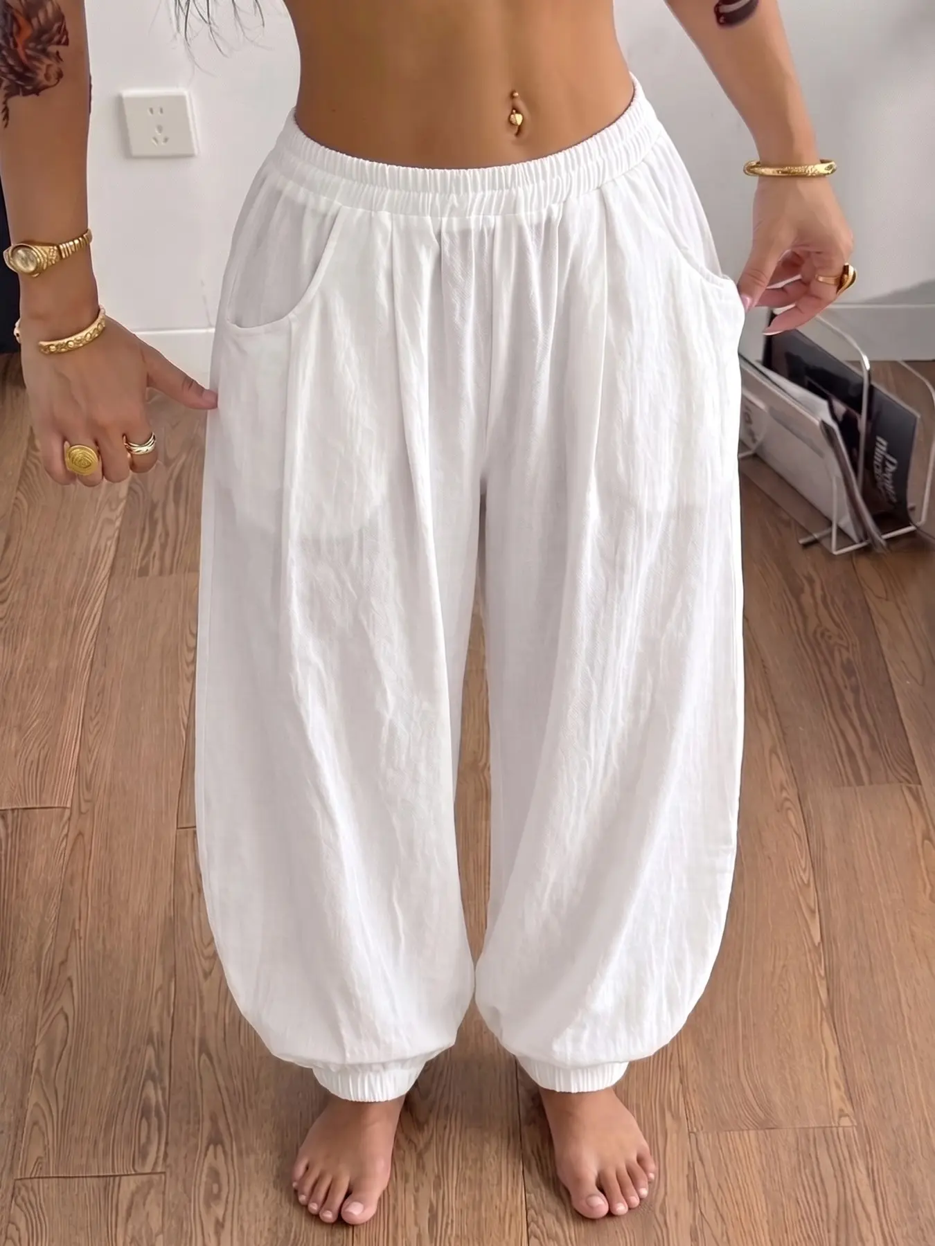 2026 Hot Selling Women Solid White Crinkled Elastic Waist Balloon Jogger Pants, Loose Baggy Tapered Harem Sweatpants, Lightweight Breathable Casual Trousers Bottom For Boho Y2K Street Daily Vacation Loungewear Outfits