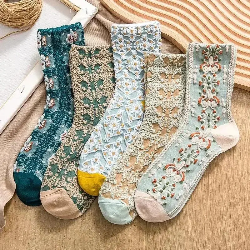 5-Pack Cozy Women's Cotton Crew Socks - Breathable Vintage 3D Floral Embroidered Mid-Calf Hosiery, Elegant Retro Pink Textured Knit Socks, Soft Spring Fall Footwear, Perfect for Daily Casual Wear, Office Outfits & Holiday Gift