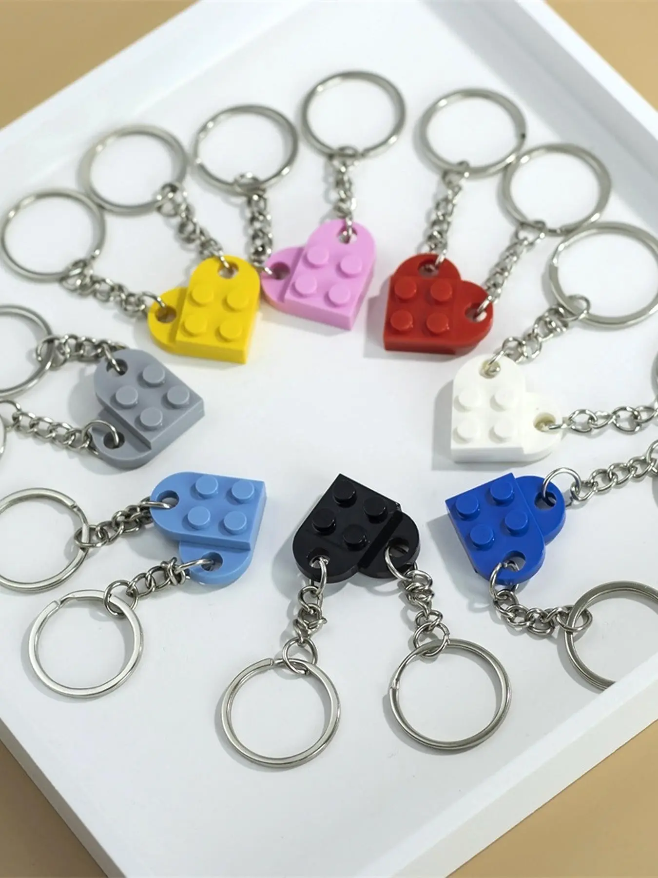 A couple's building block keychain pendant, suitable for daily wear, vacation dates, and other occasions, is also a surprising and exquisite small gift, Key Rings
