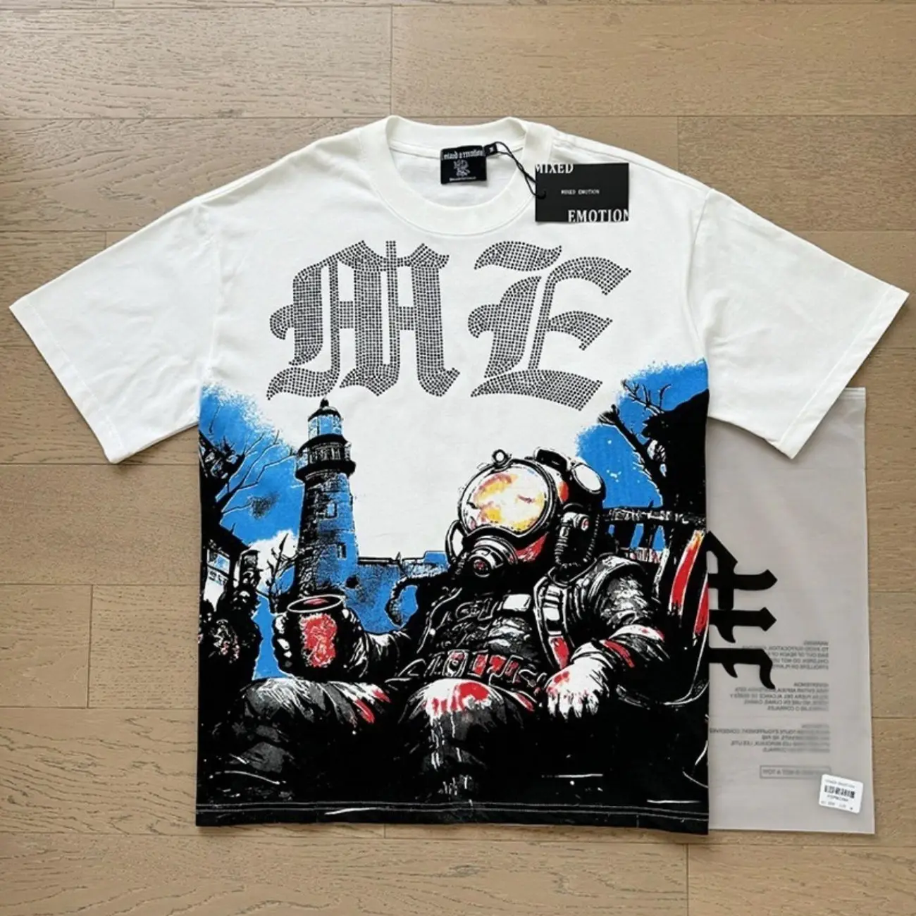 MIXED EMOTION Diamond Angel Astronaut Graphic Tee, Vintage Washed Cotton T-Shirt for Streetwear, Oversized T-Shirts Tee Hip Hop Summer Short Sleeve Top