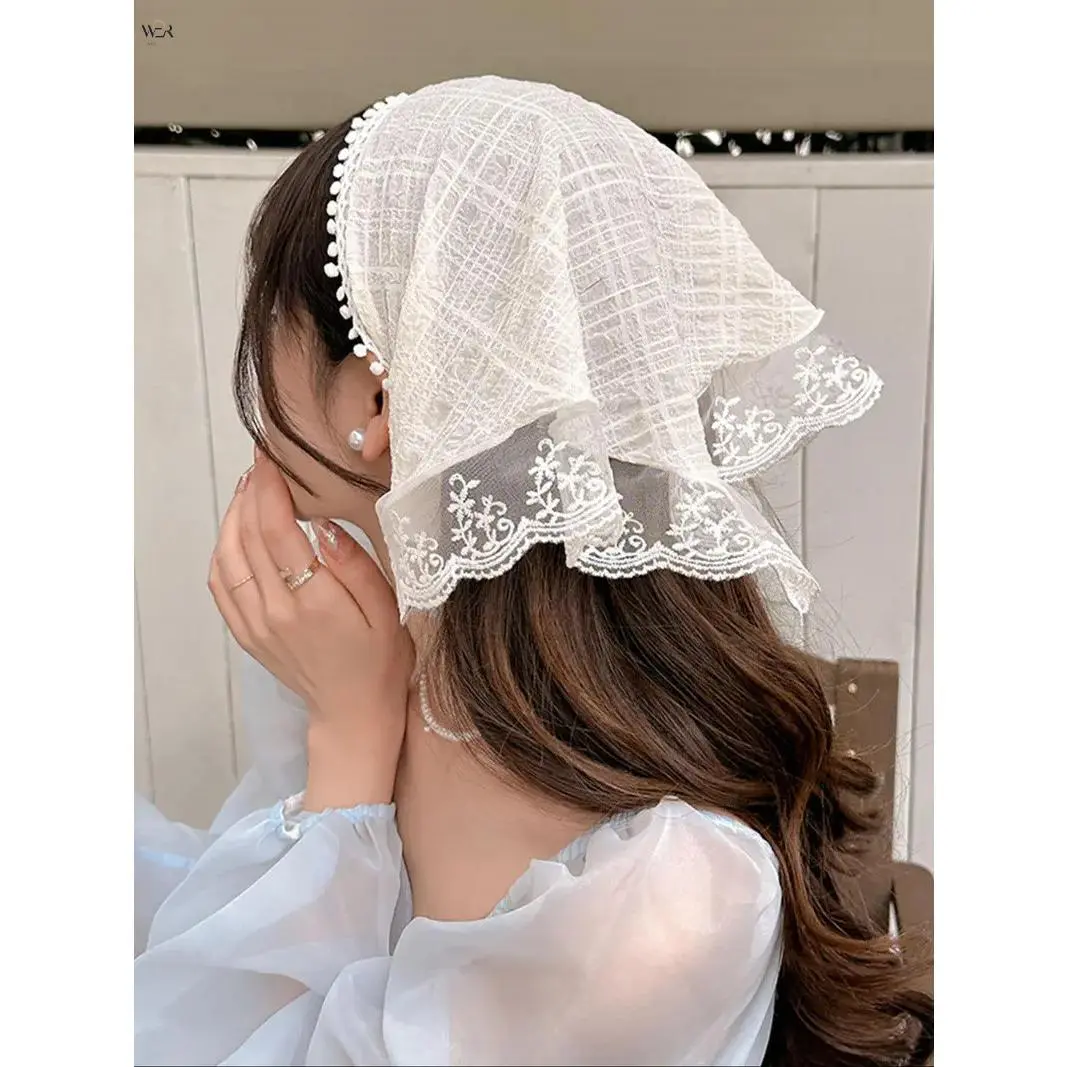 Female Romantic Lace Triangle Scarf - 15.5 g, Base Length Approximately 87 cm, Lightweight, White/Pink/Blue, Everyday Daily Wear Accessory, Summer Gift for Women Girls, Blue Lace Scarves, Contact Customer Service, Colorful Lace Detail Scarves