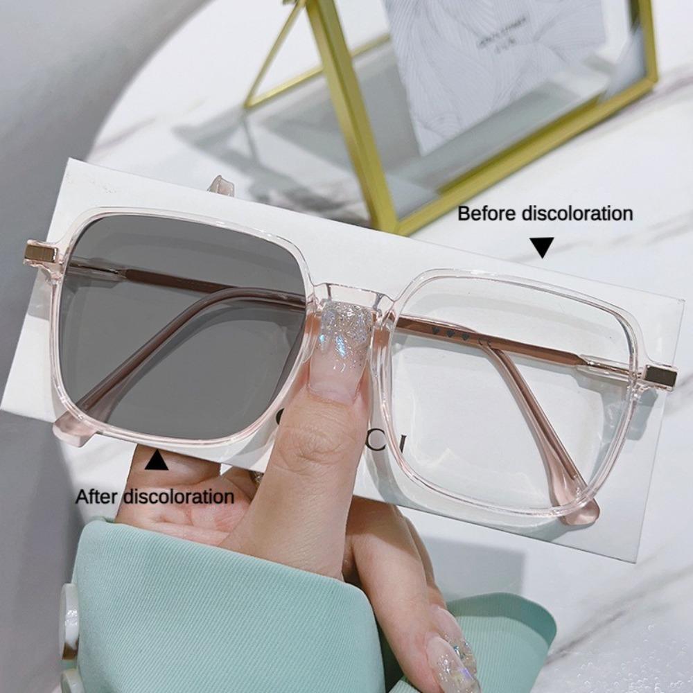 Lightweight Metal Frame Photochromic Eyewear for Men & Women, Comfortable Color Changing Lens Glasses, Versatile Optical Shades Ideal for Daily Use, Driving & Outdoor Adventures