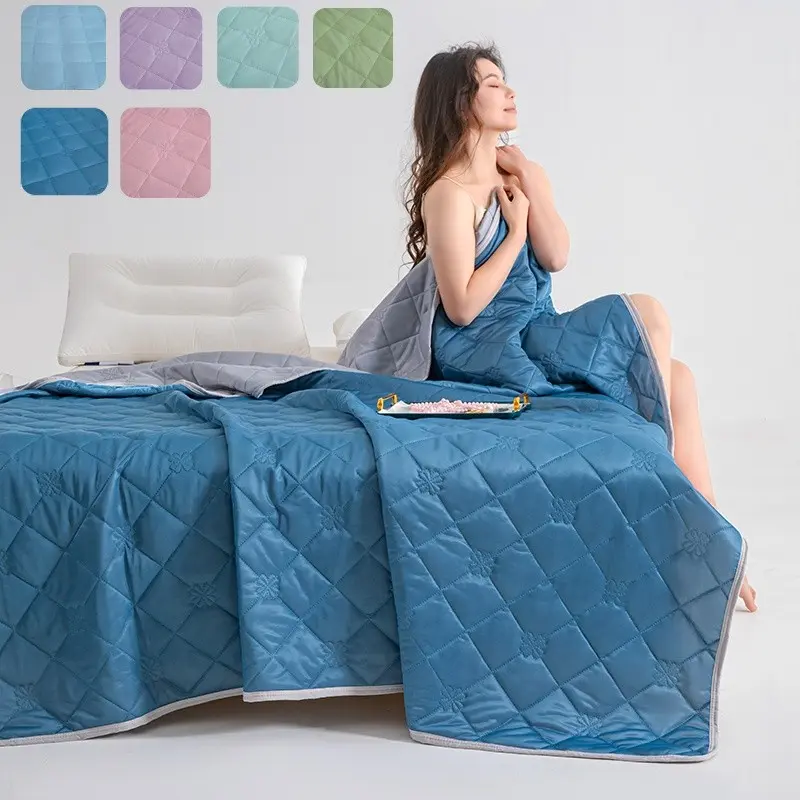 1pc Cooling Blanket Q-Max>0.4 for Hot Sleepers and Night Sweats, Lightweight Silky Soft Summer Comforter, Breathable Air Conditioner Quilt for Bed, Multiple Sizes and Colors, Ideal Gift for Family & Friends, Summer Cooling Blankets, Soft Comfy Blanket