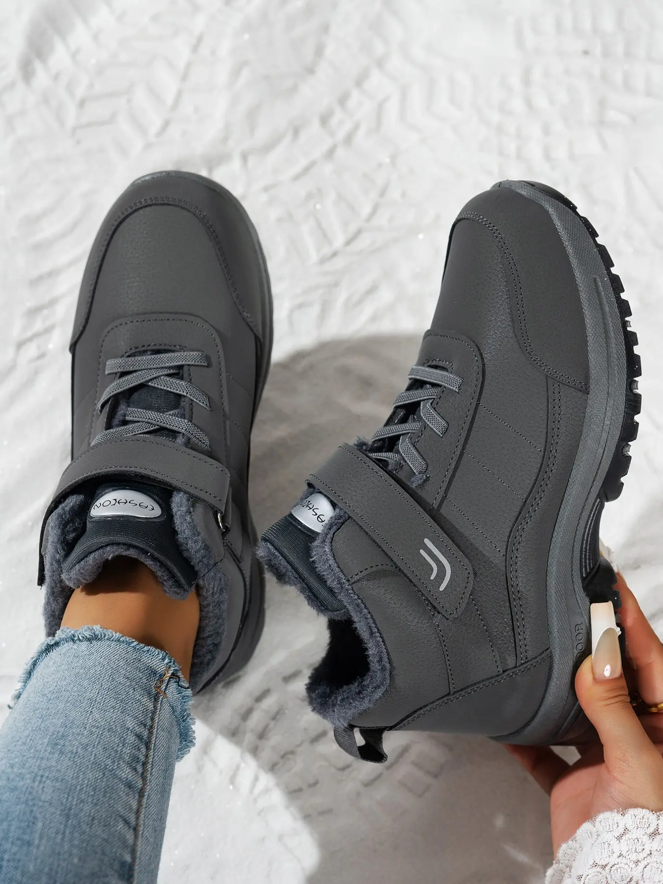 Women's Waterproof High-Top Snow Boots, Thick Fleece Lining, Anti-Slip Shock Absorption, Shock Absorbing Boots, Warm Winter Shoes for Outdoor Activities