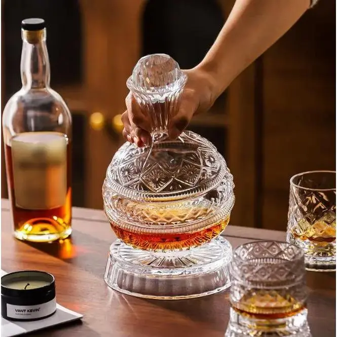 360° Rotating Whiskey Decanter| Luxury Crystal Glass Liquor Bottle Stress-relieving diamond-cut rotating tumbler, 53.93 oz large capacity Ideal for home use, gifts, and birthday presents,black,christmas