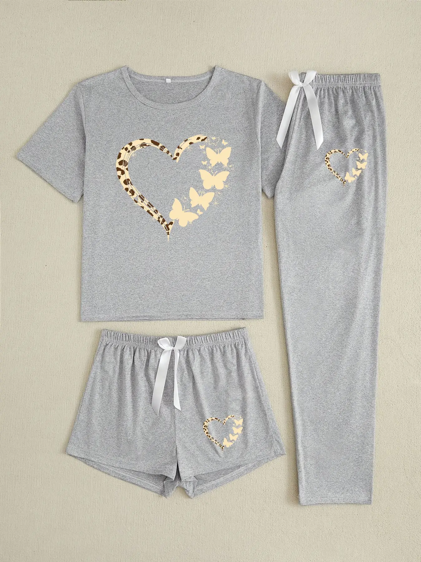 Three-Piece Pajama Set for Women, Matching PJ Set, Comfy Pajama Sets, Butterfly and Heart Print Aesthetic Design, Casual Fitted Sleepwear Loungewear, All-Season Comfortable Nightwear