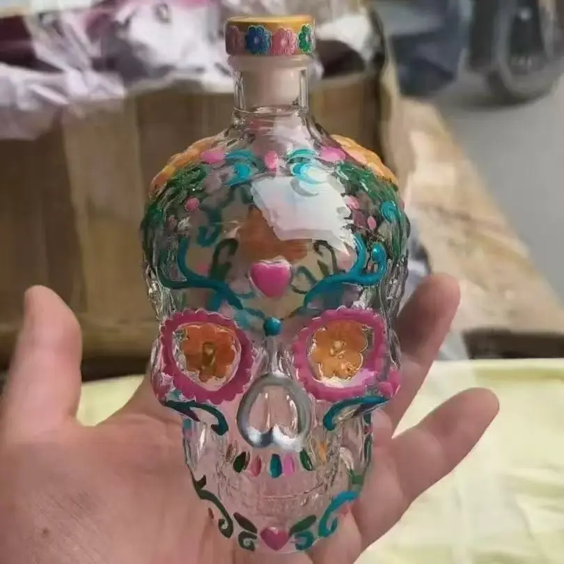 New Skull Whiskey Bottle, 350ML Skull Decanter, Creative Decorative Piece, Unique Whiskey Glassware, Perfect Gift Idea