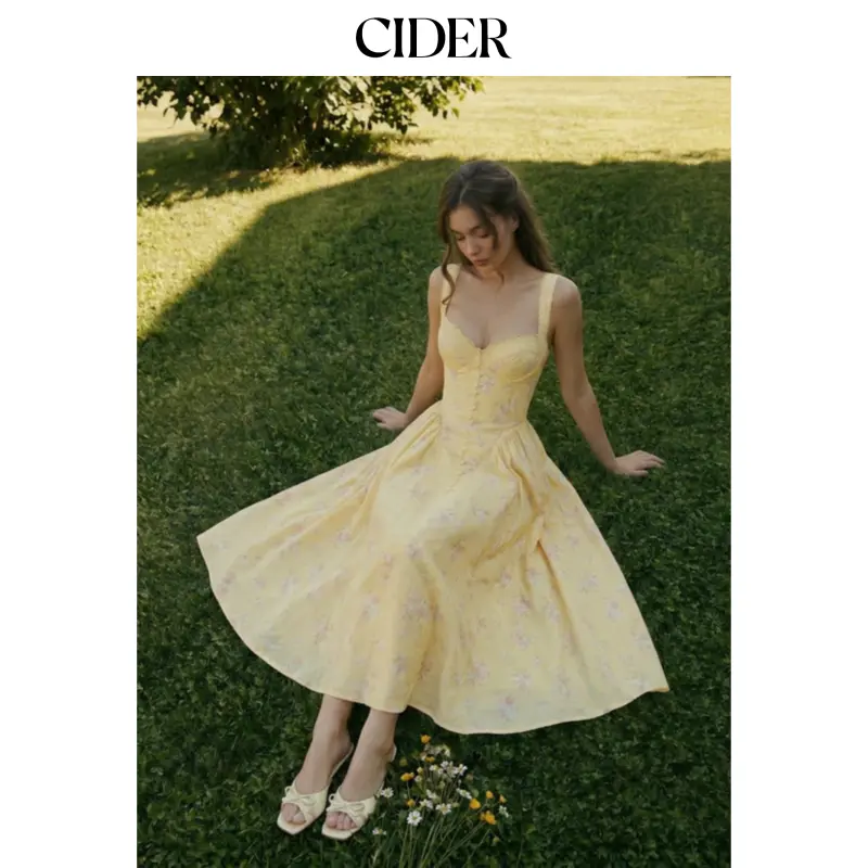 Cider Cotton-blend Floral Sweetheart Neck Ruched Flared Midi Dress