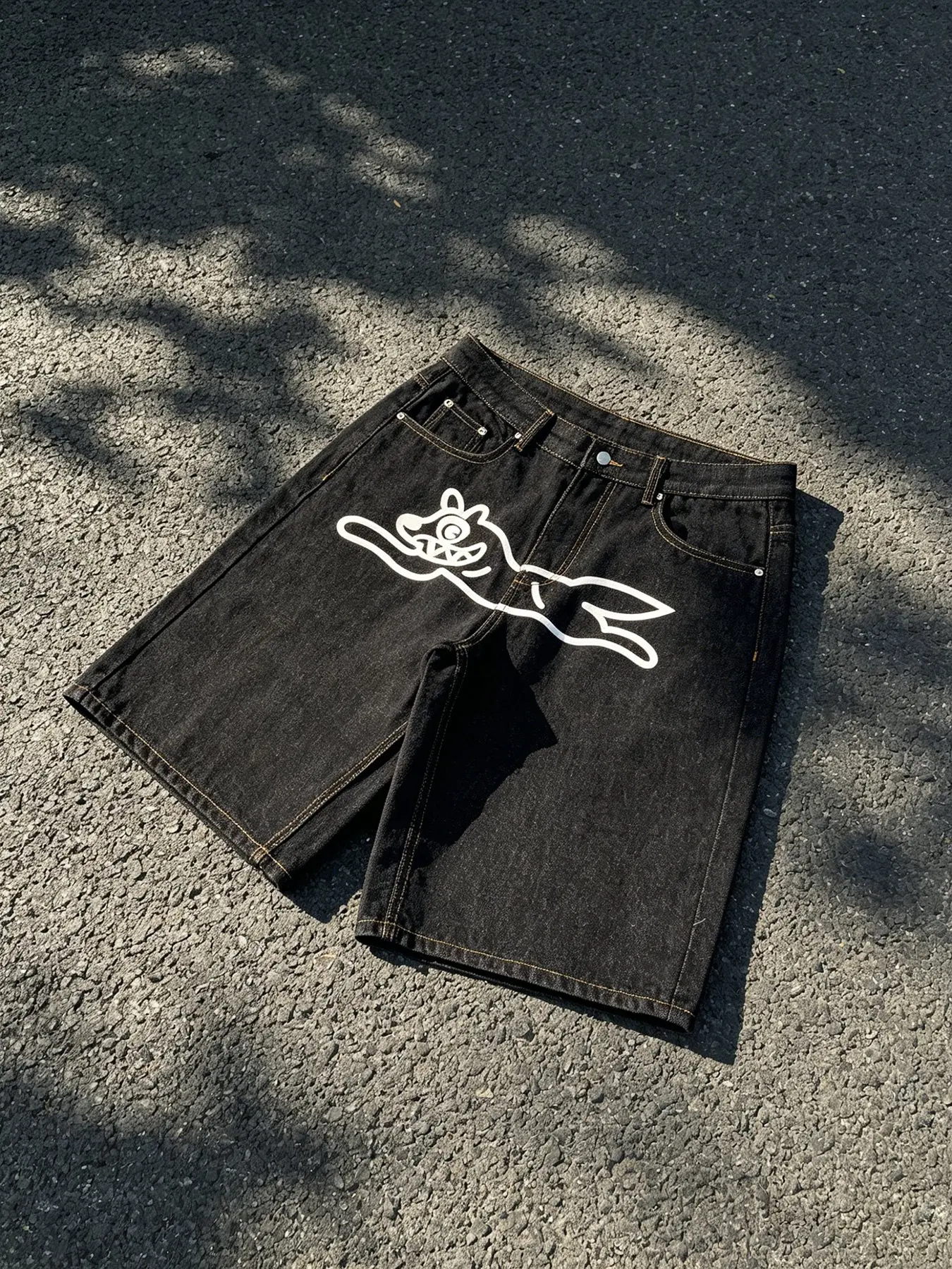 American Vintage Denim Five-Quarter Shorts for Men, Cartoon Dog Print, Loose-Fit Oversized Street Style, High-Street Hip-Hop Skateboard Pants, Denim Jean Shorts