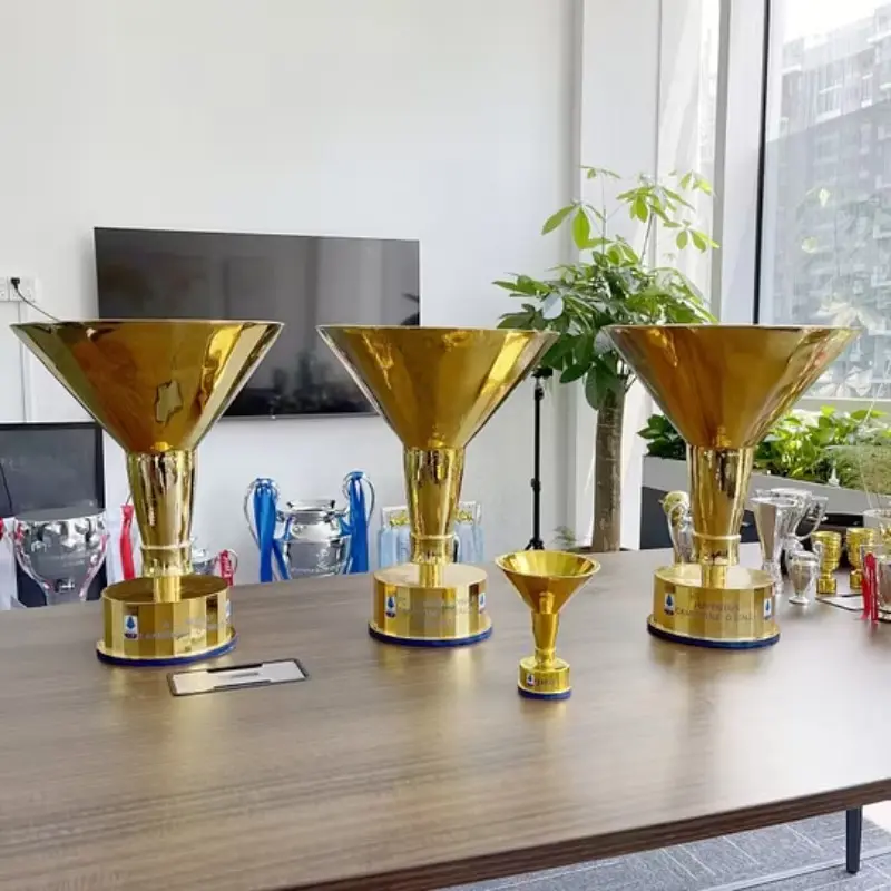 Italian Classic Event Inverted Cone Trophy, Trophy Award, Metal Texture Large Funnel Memorial Gold Cup, Football Fan Soccer Trophies Desk Decor Gift