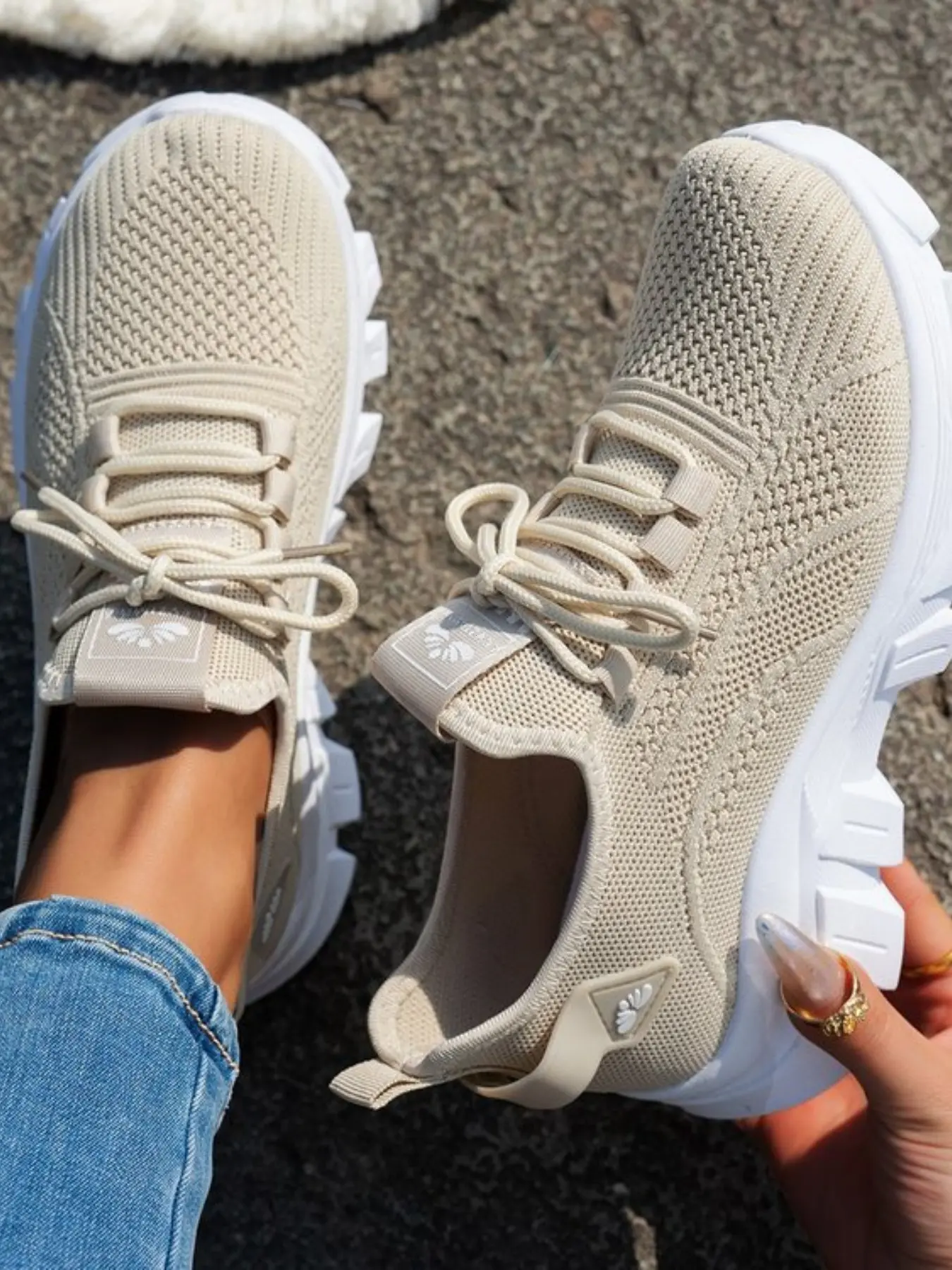 Women's Flyknit Laces Thick Sole Dad Shoes, Breathable Lightweight Anti-Slip Height-Boosting Casual Sports Shoes, Daily Commute Travel Versatile Soft Bottom Walking Shoes