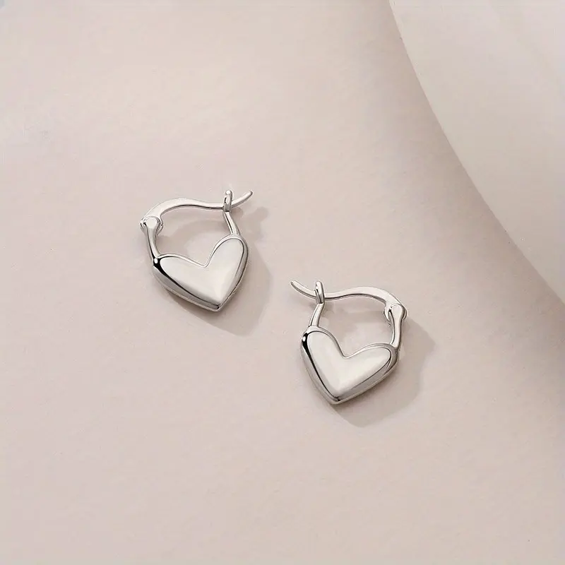 1Pair 925 Sterling Silver Heart-Motif Hoop Earrings - Retro Look Unisex Jewelry, Non-Natural Crystal Earrings for Engagement, Meaningful Gift for Men and Women