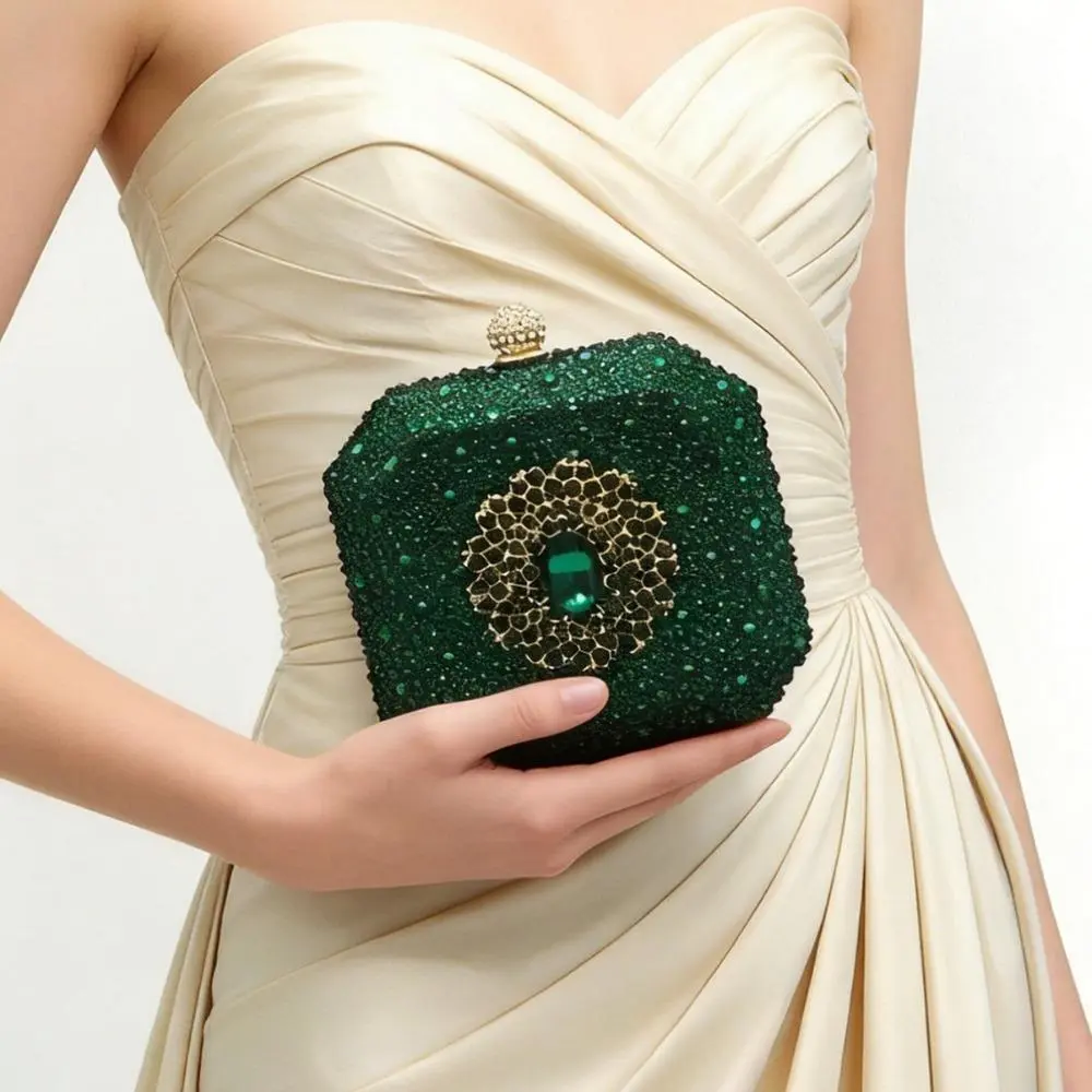 Elegant Emerald Mini Box Clutch, Women's Fashionable Evening Purse with a Sparkling Rhinestone Clasp for Wedding & Party, Wristlet Purse, Fashionable Embellished Clutch