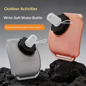 Wrist sports kettle, food-grade silicone water cup creative portable outdoor cycling running mountaineering gifts