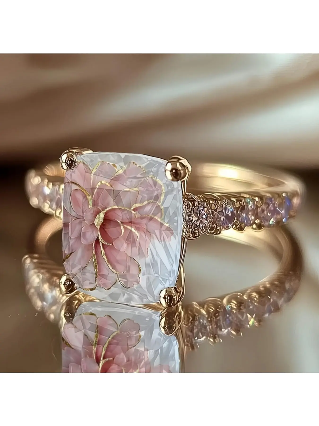 Retro court-style gold square open-bottom powder rose vine crystal ring with side-set diamonds, a luxurious, delicate, versatile, high-end, and atmospheric decorative jewelry for ladies' engagement banquets Elegant Fashion Rings